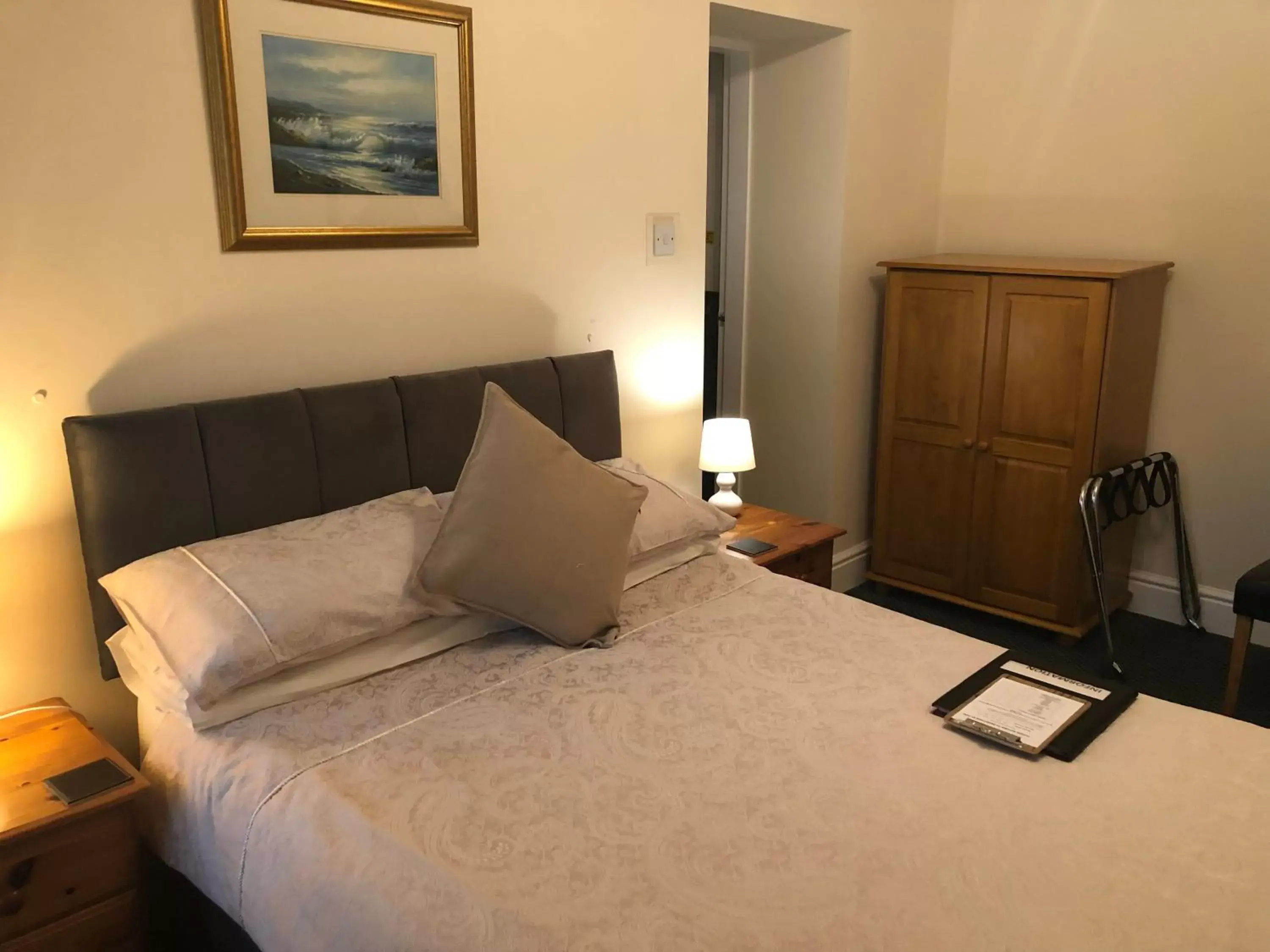 Bed in Bron Menai Guest House