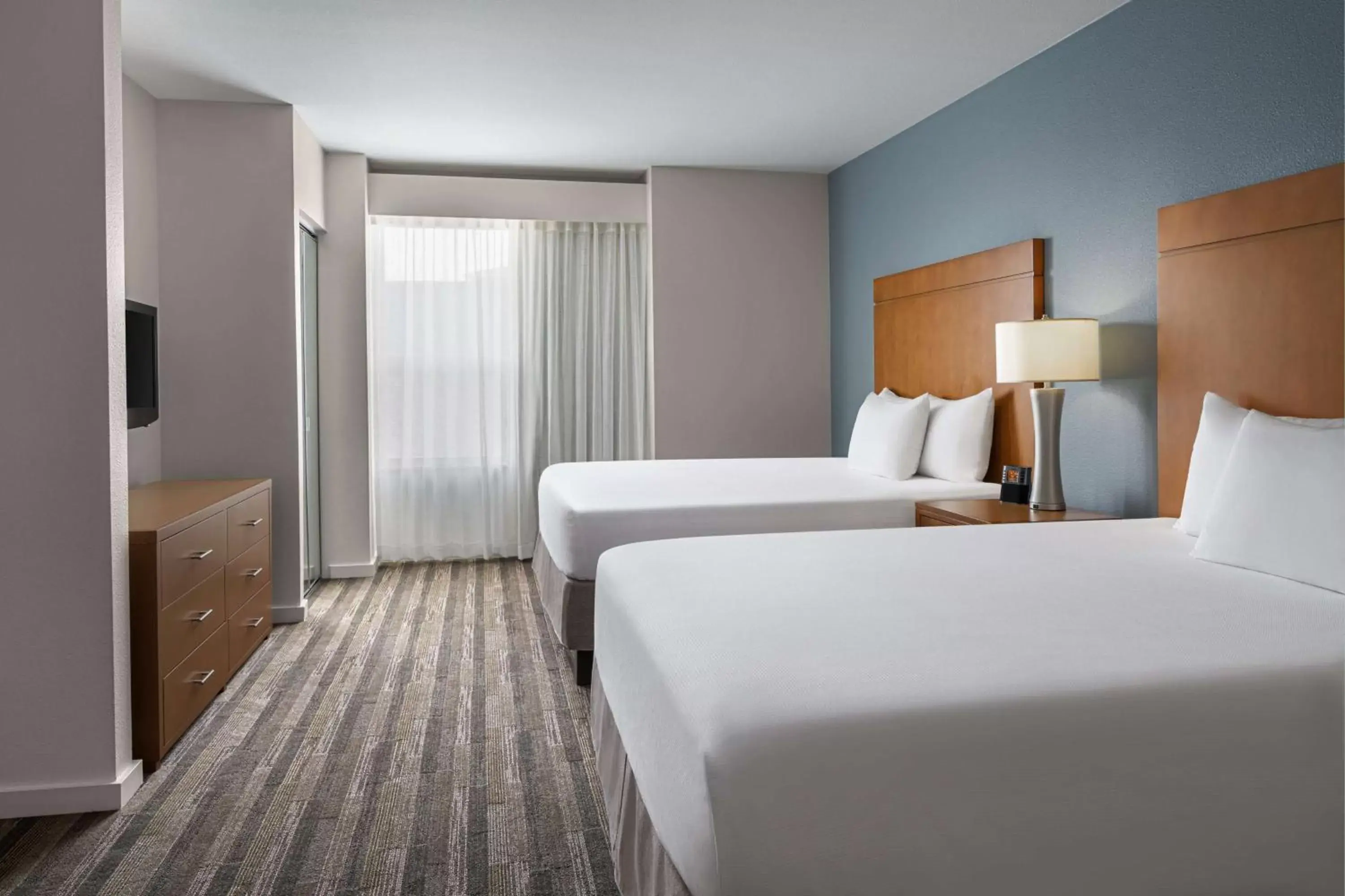 Photo of the whole room, Bed in Hyatt House Boulder/Broomfield