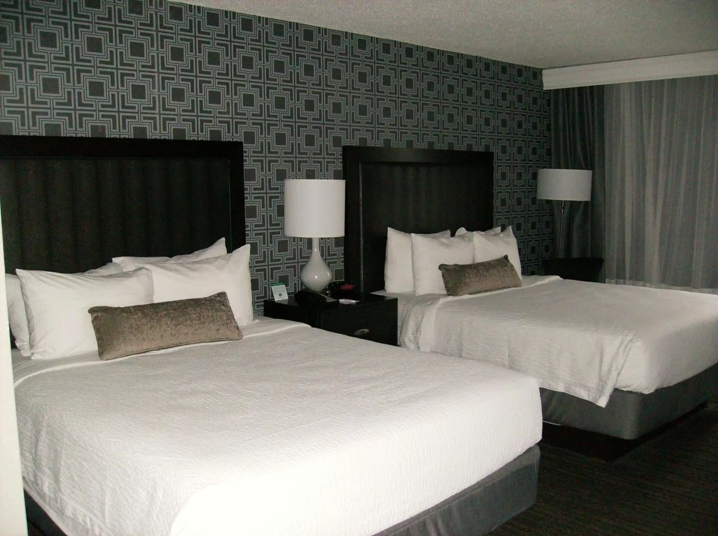 Photo of the whole room, Bed in Best Western Plus Bradford Inn