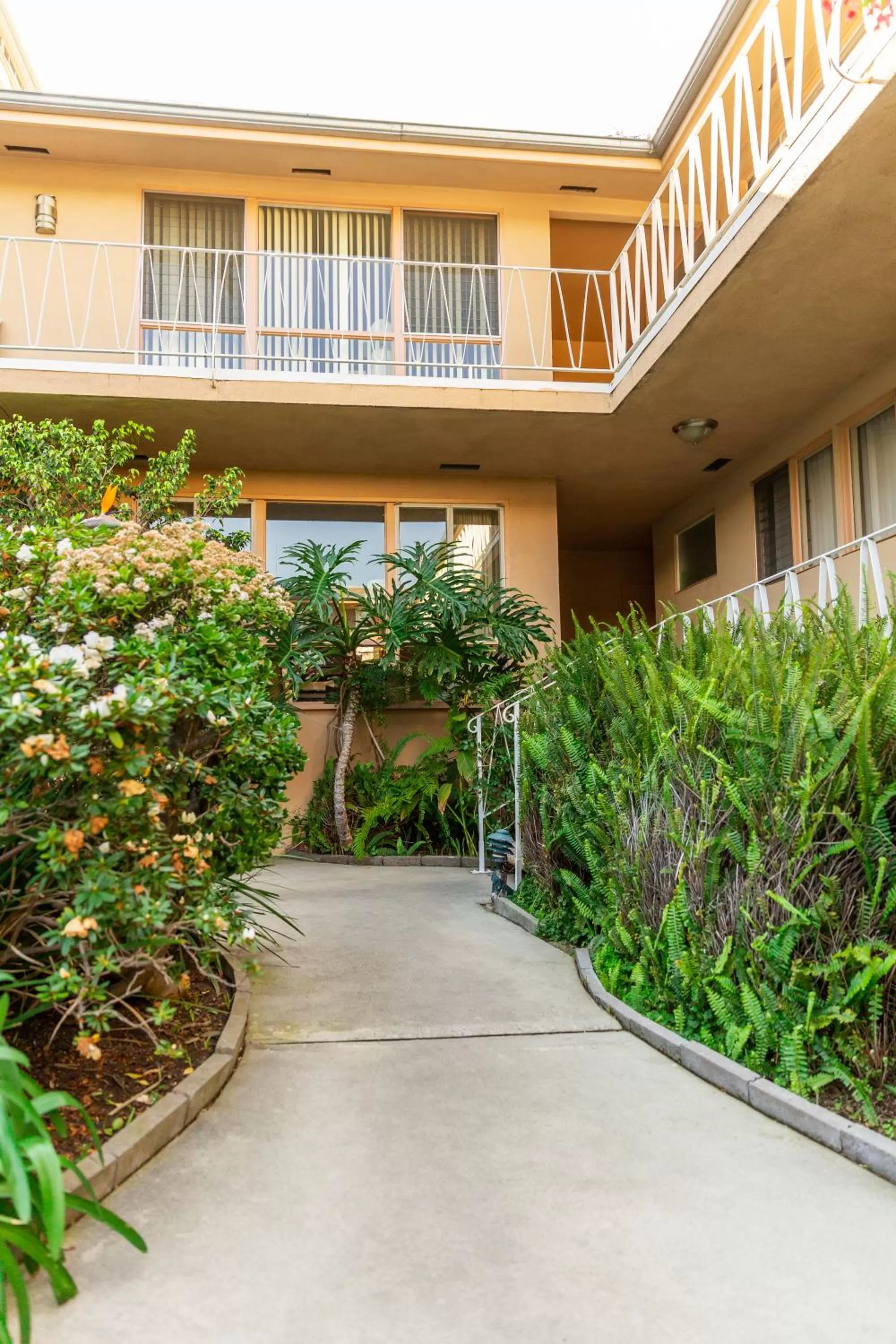 Property building in Cal Mar Hotel Suites