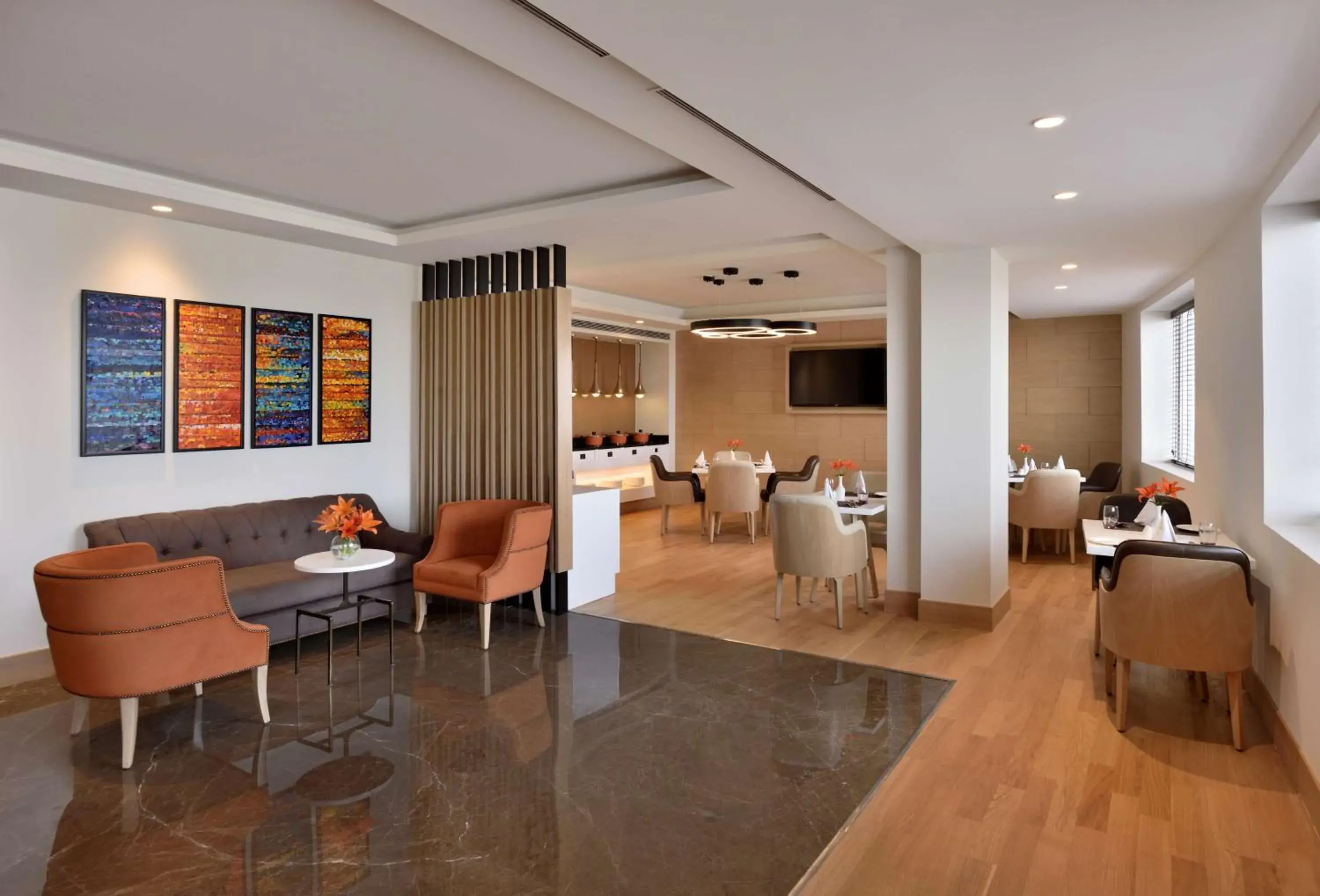 Lounge or bar, Restaurant/Places to Eat in Radisson Gurugram Udyog Vihar