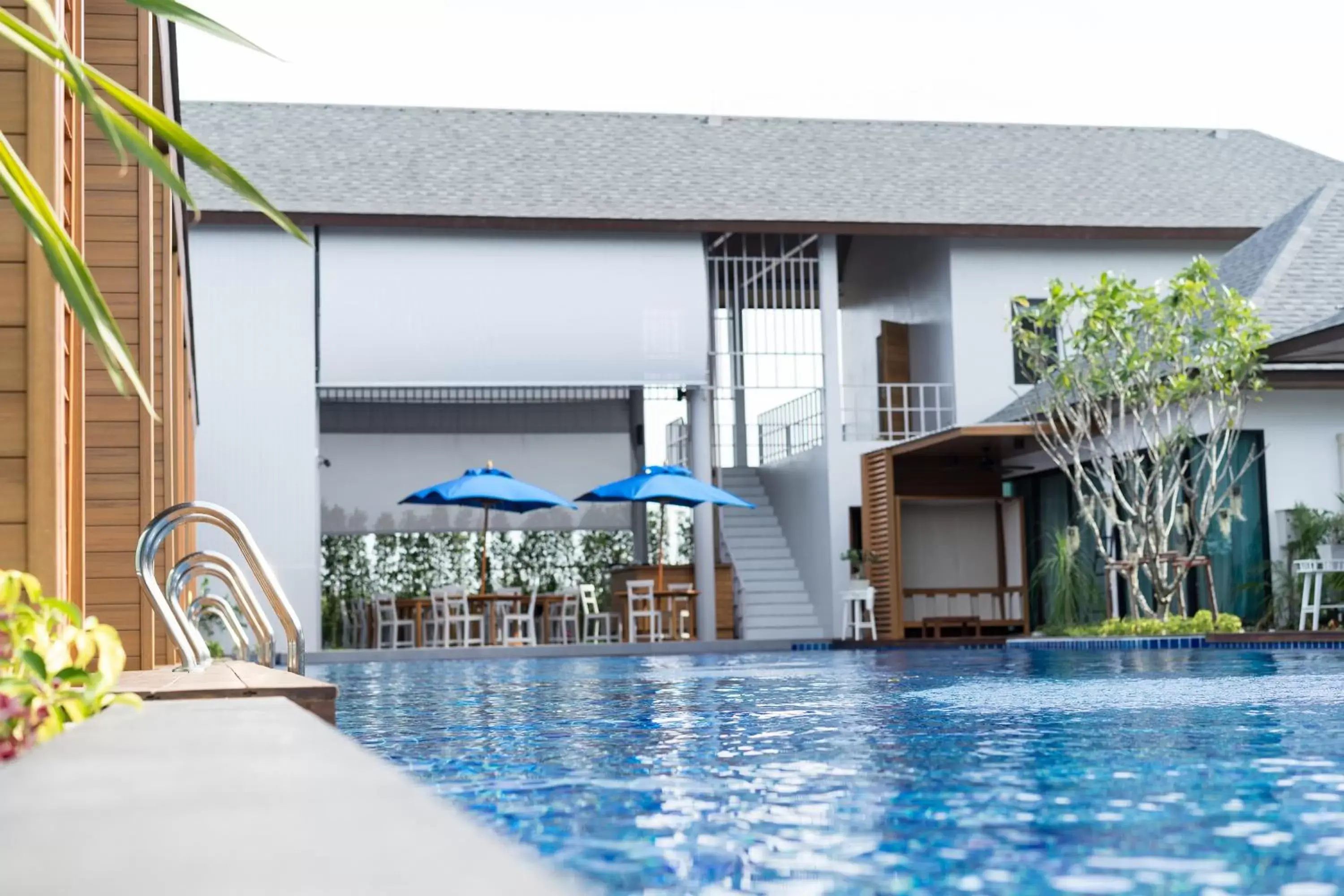 Swimming pool in Vann Hua Hin Resort Swimming pool in Vann Hua Hin Resort