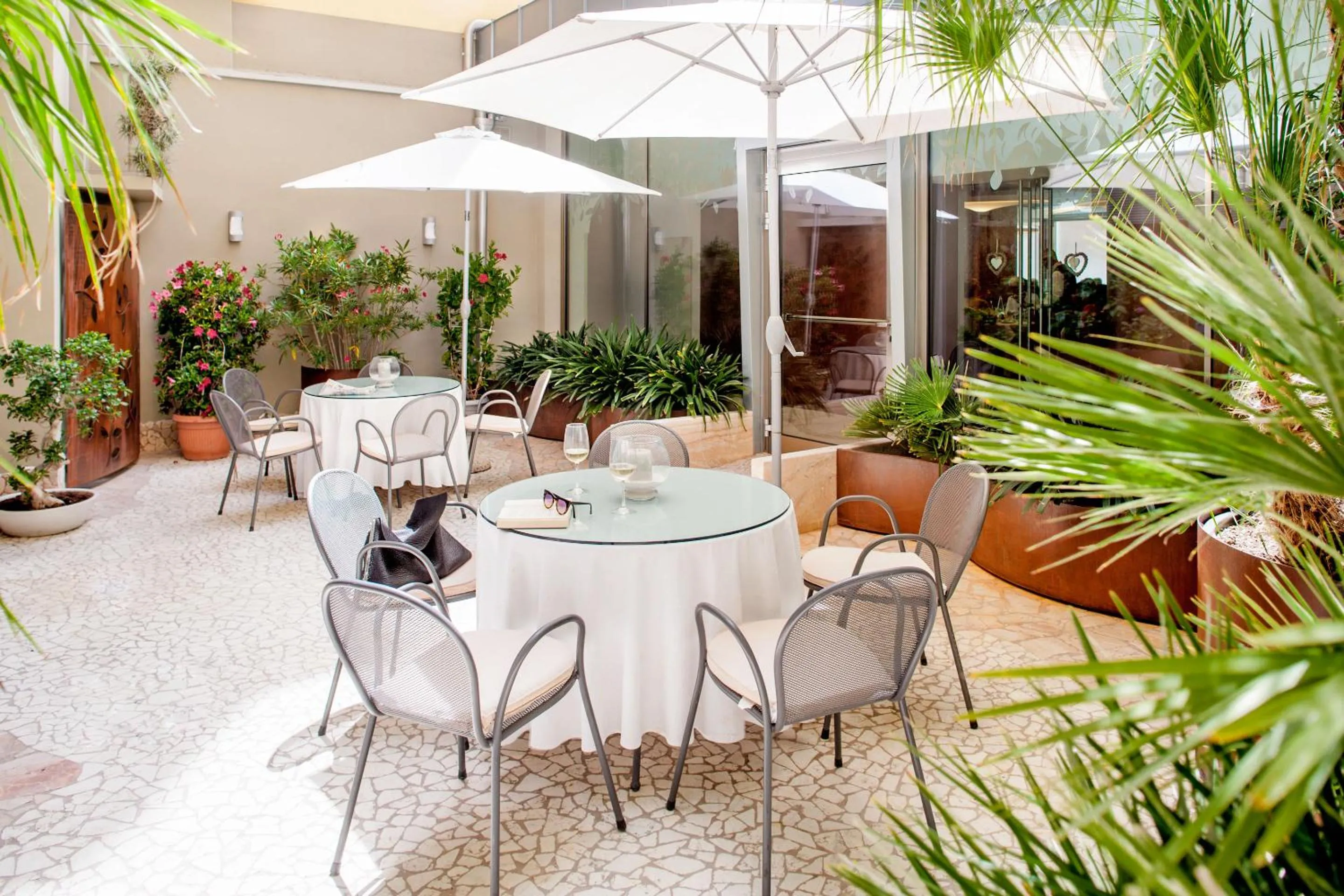 Restaurant/places to eat in Hotel Dei Fiori Restaurant - Meeting & Spa