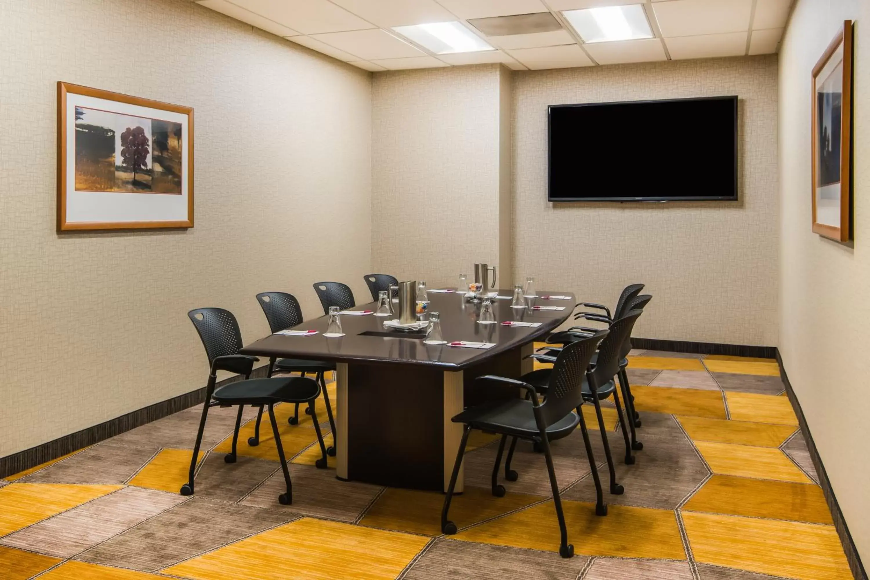 Meeting/conference room in Crowne Plaza San Francisco Airport, an IHG Hotel