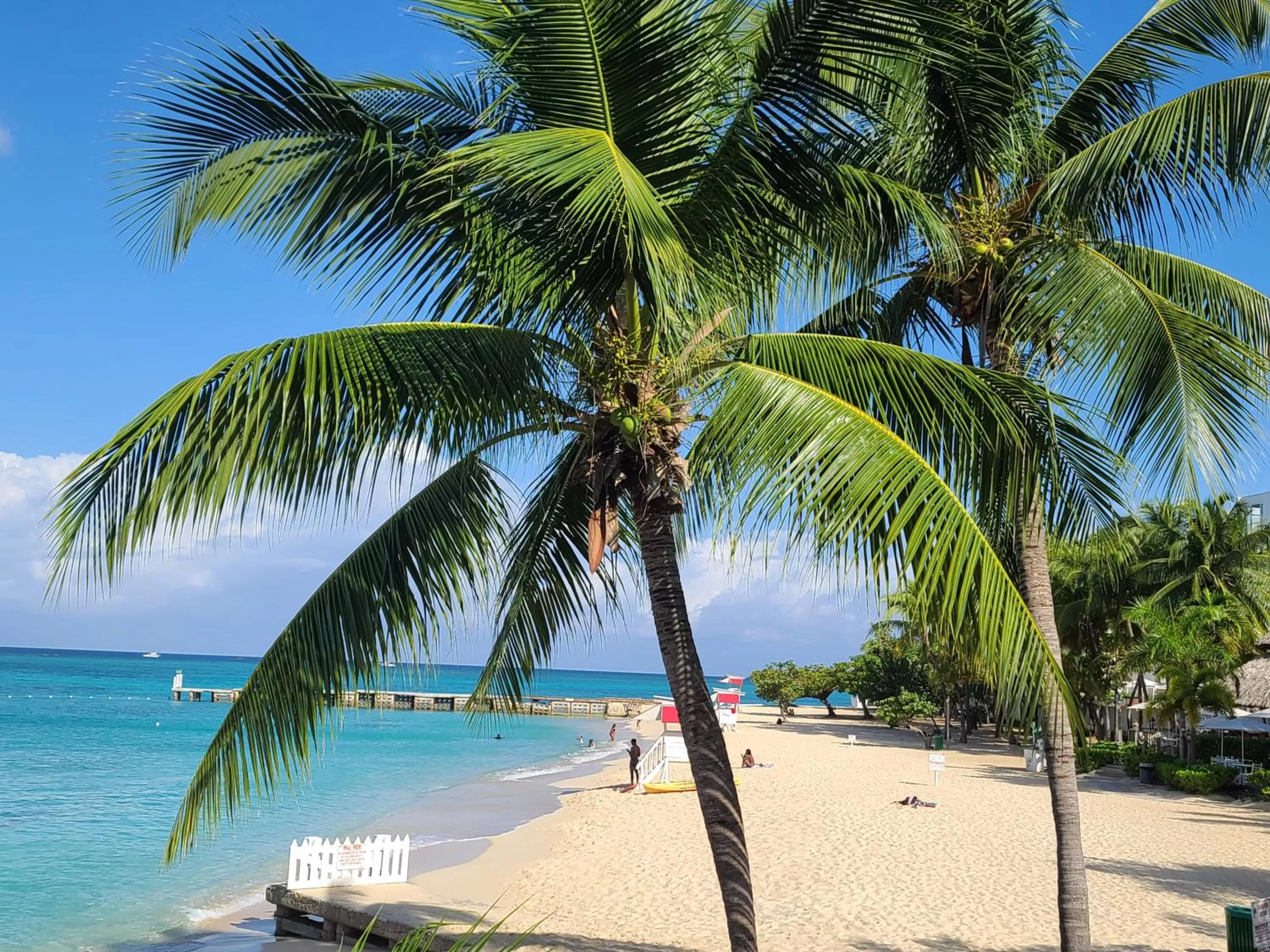Nearby landmark, Beach in Caribic House