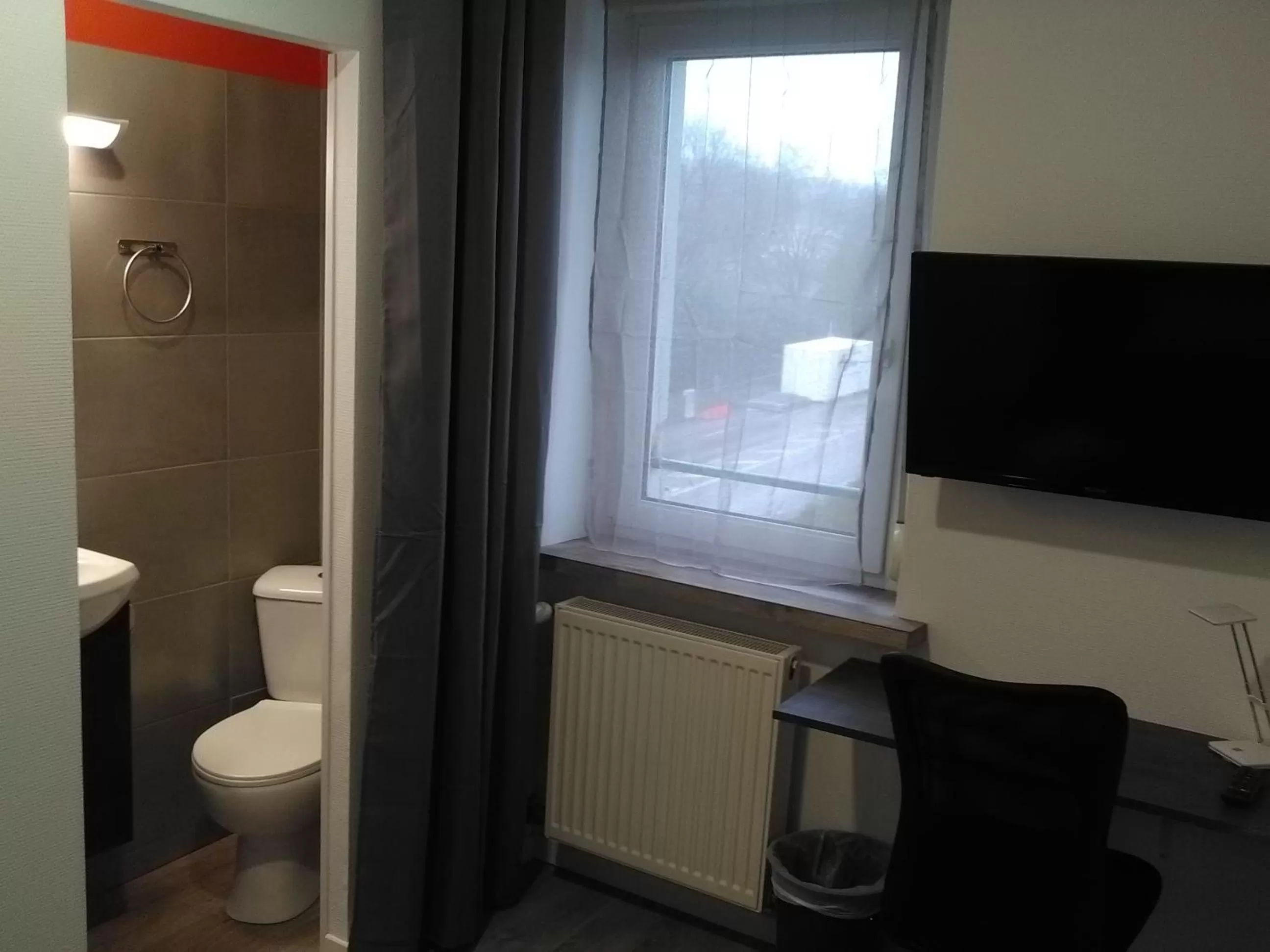 Photo of the whole room in L Etoile d'Argent