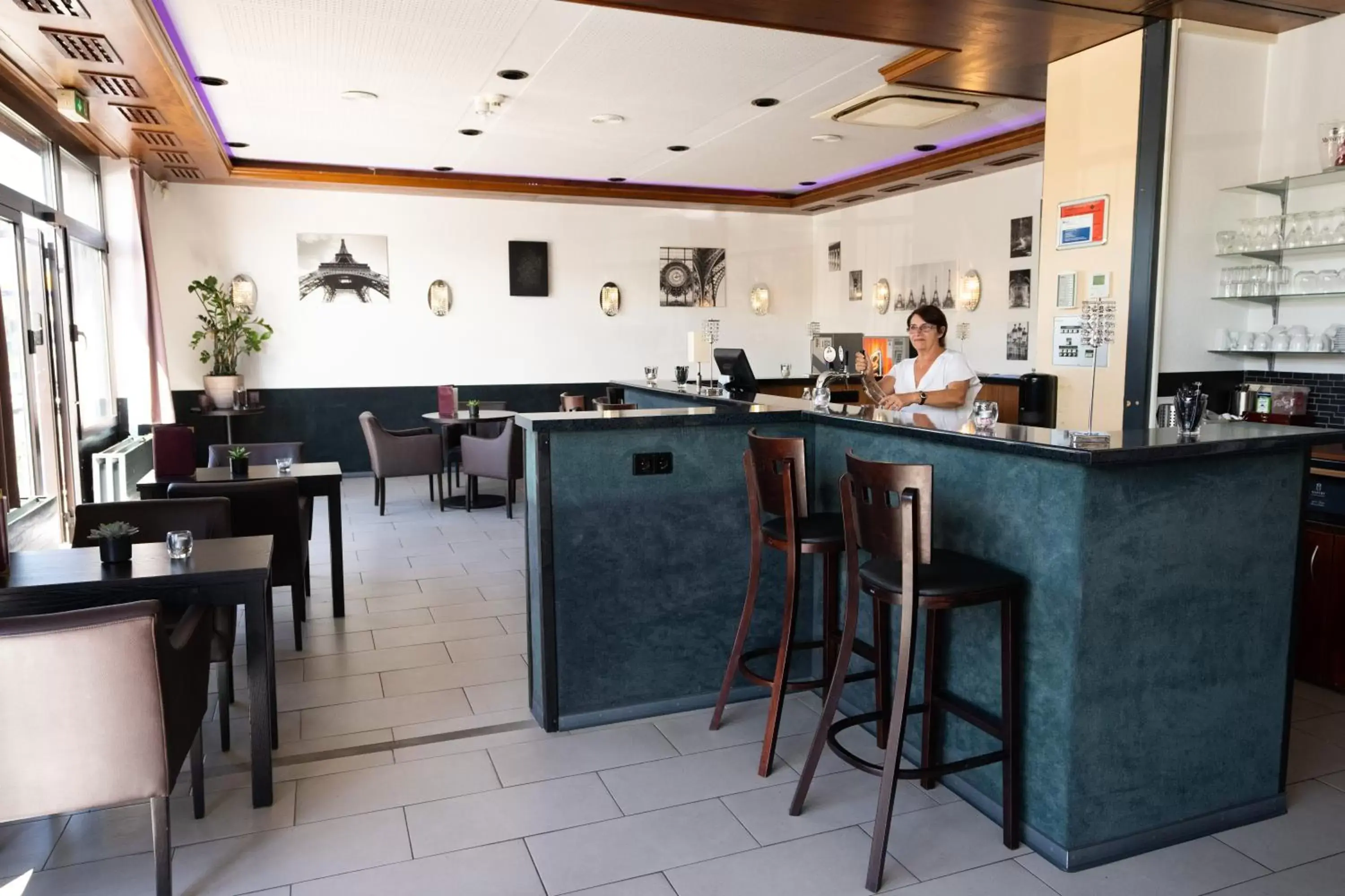 Lounge or bar in Europa Kehl Hotel Lounge or bar in Europa Kehl Hotel