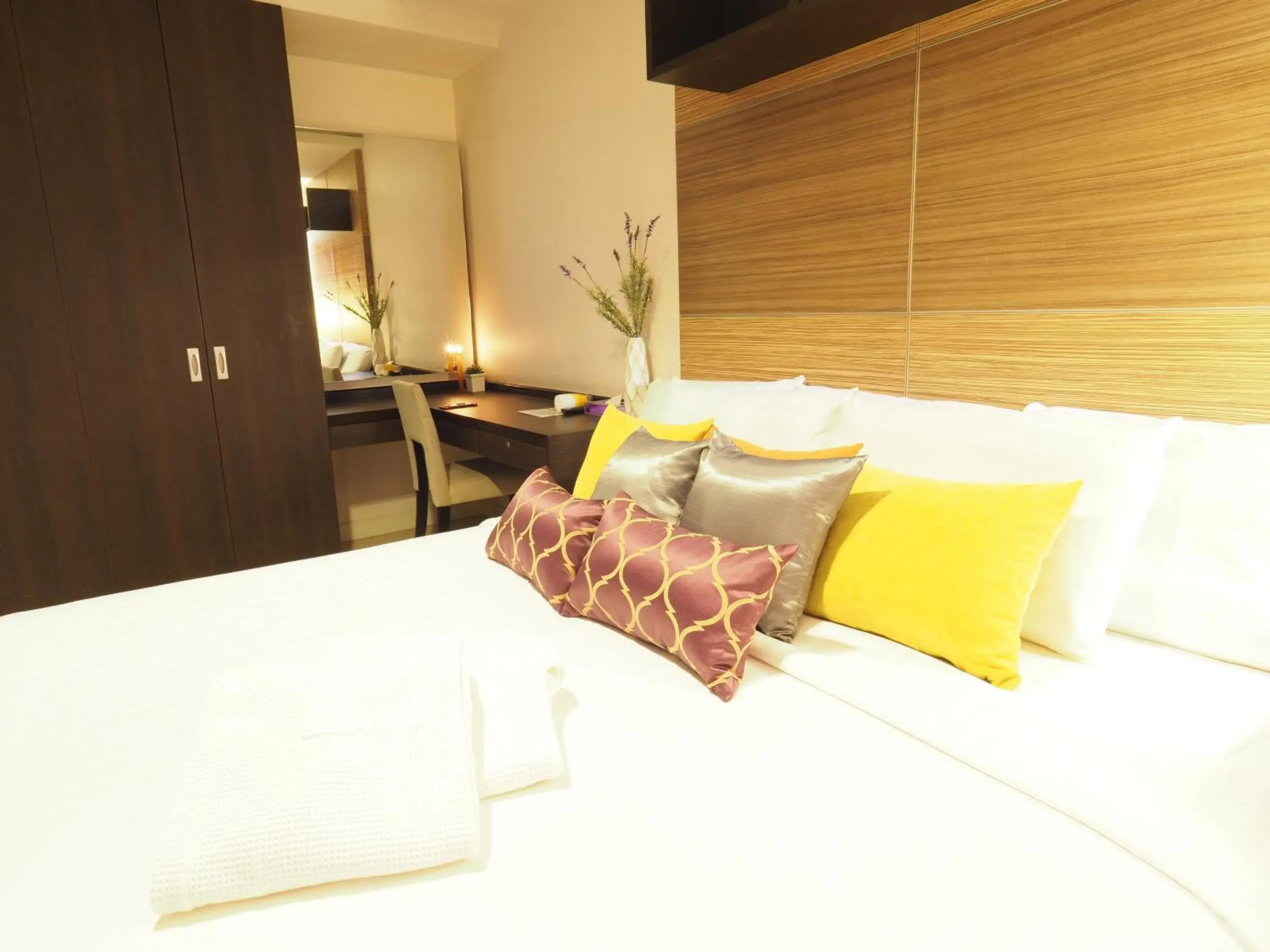 Bedroom, Bed in Bella B All Suite Bangkok