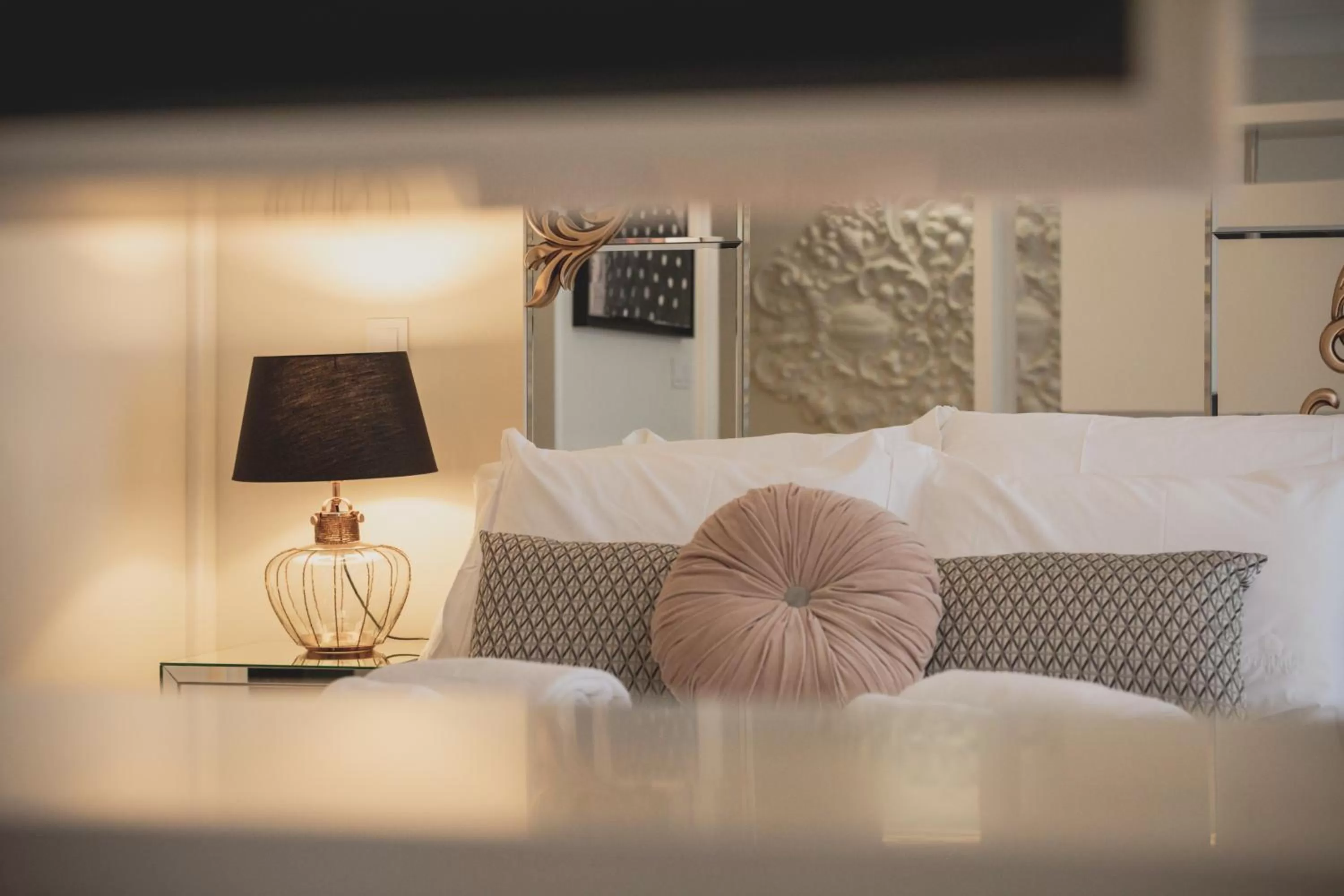 Bed, Seating Area in viterbo'8 - The Artists House