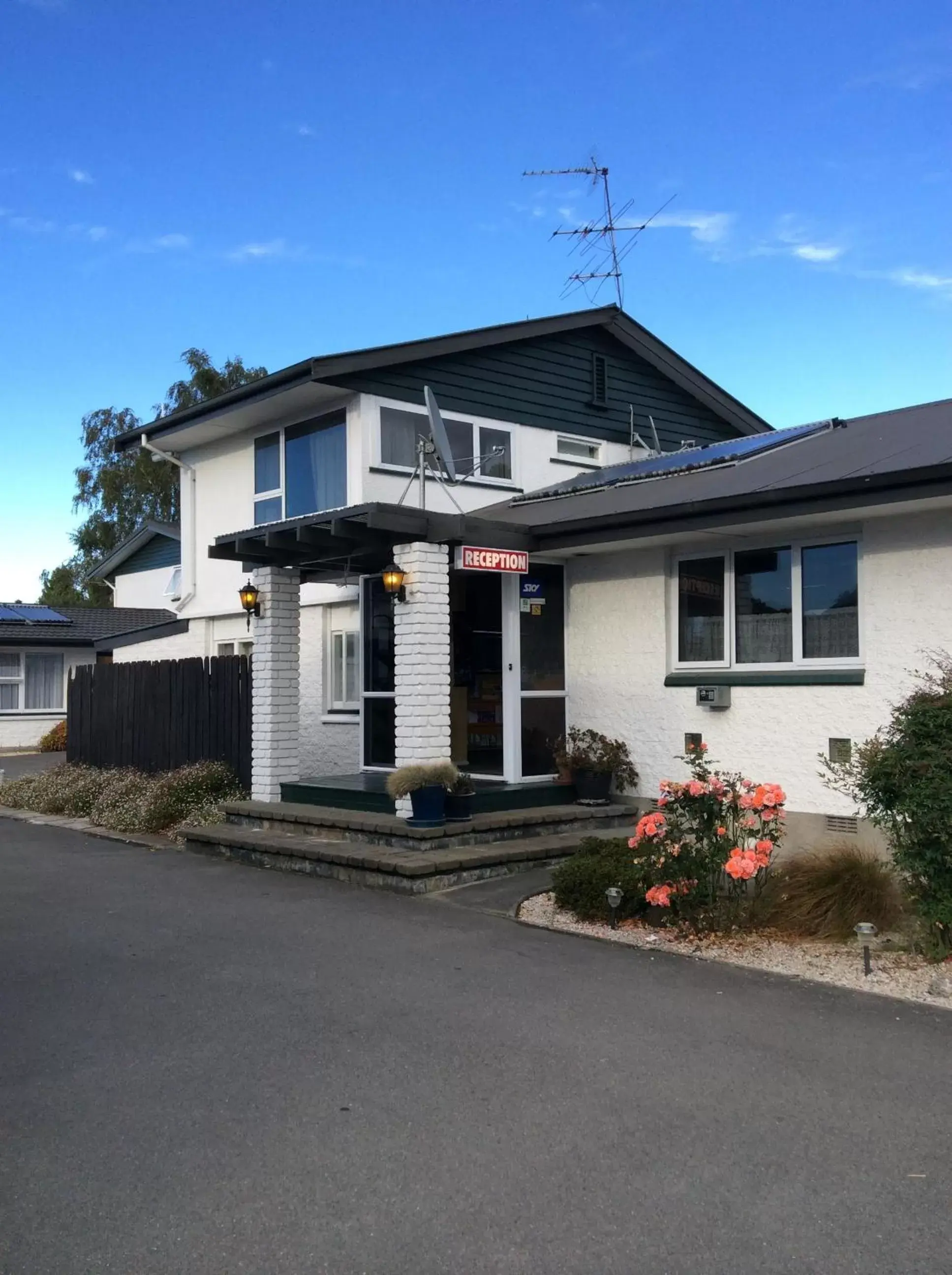 Facade/entrance, Property Building in Belle Bonne Motel