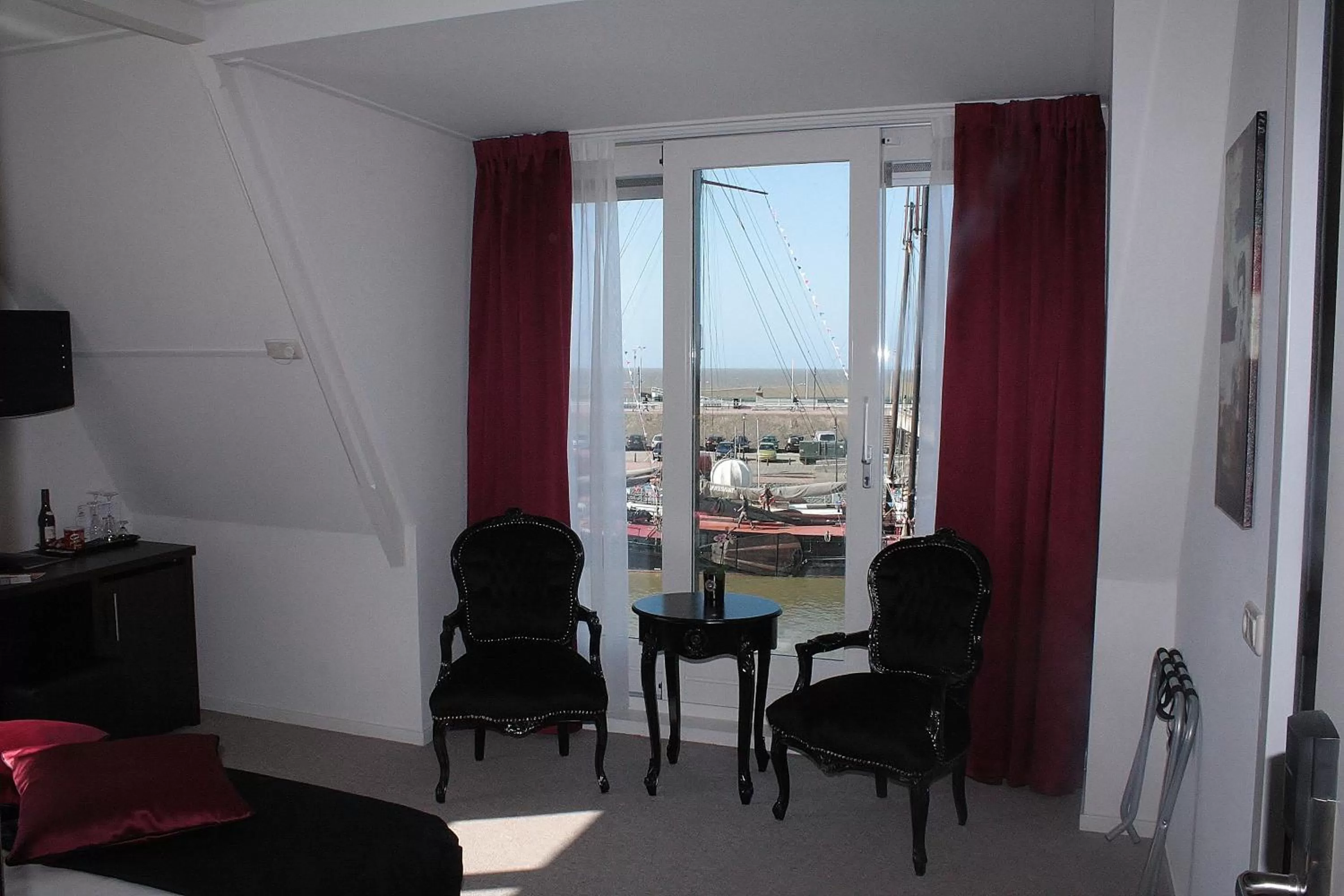 Seating area in Hotel Zeezicht