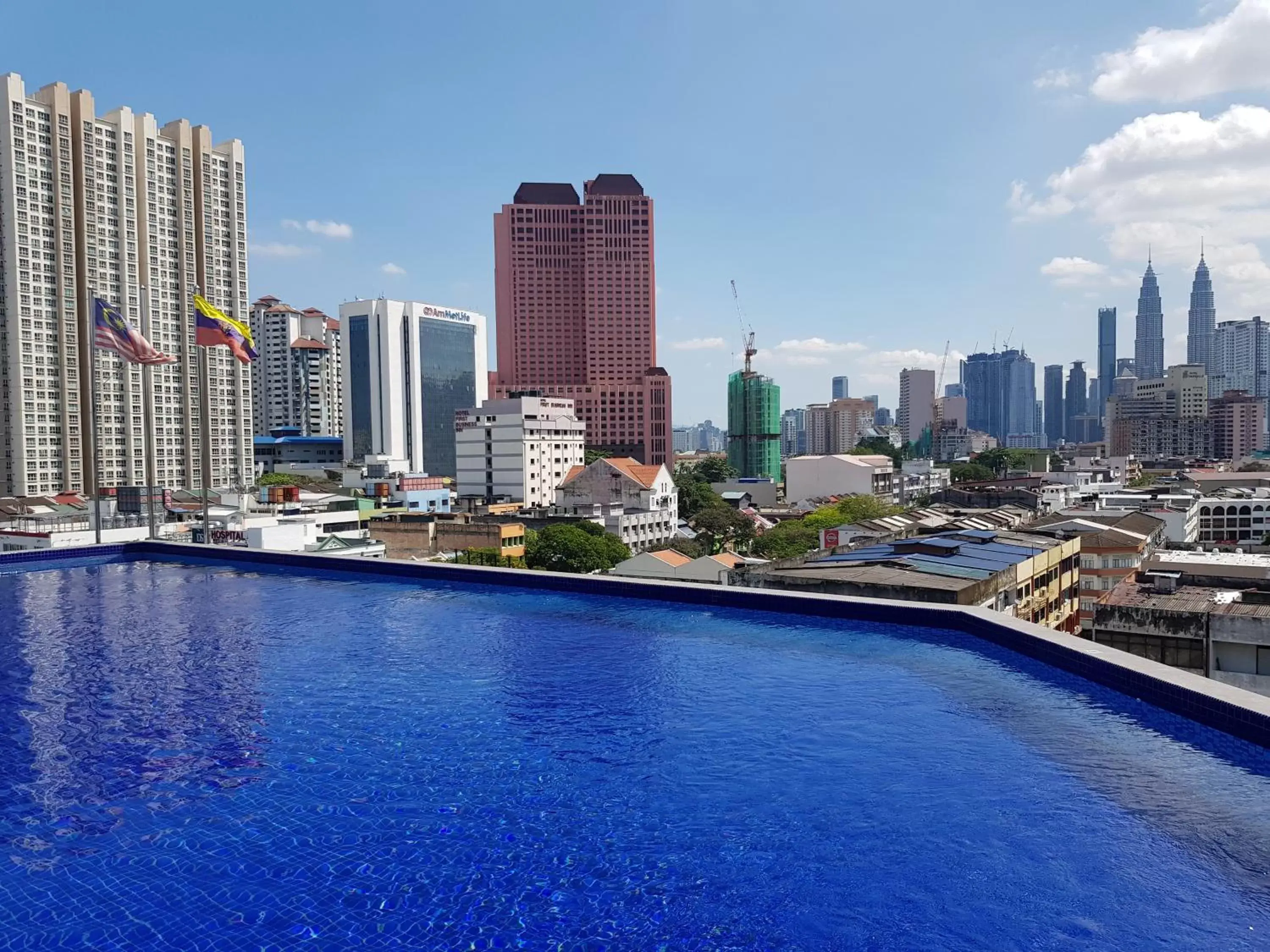 Swimming Pool in Leo Palace Hotel