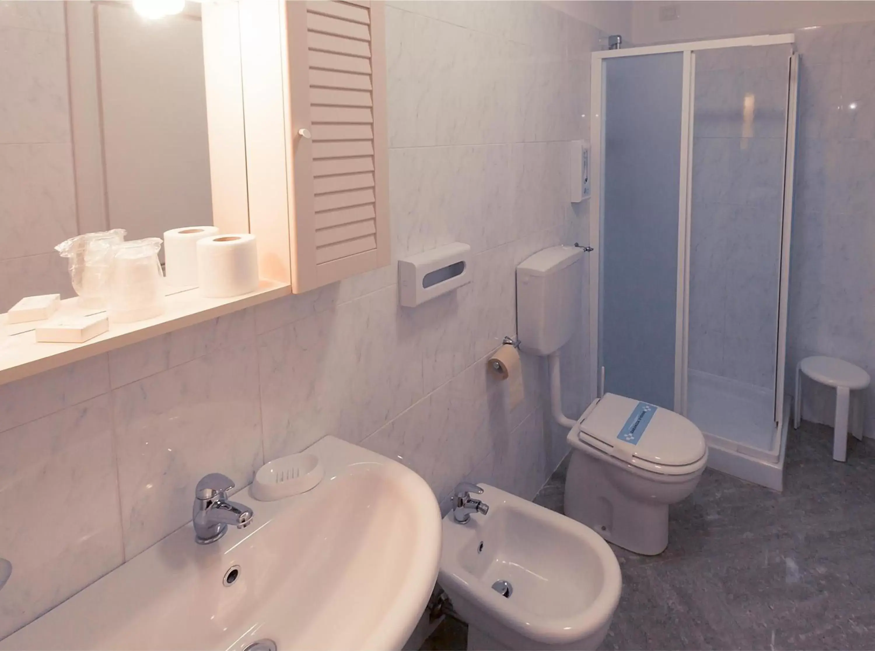 Shower, Bathroom in Albergo Italia