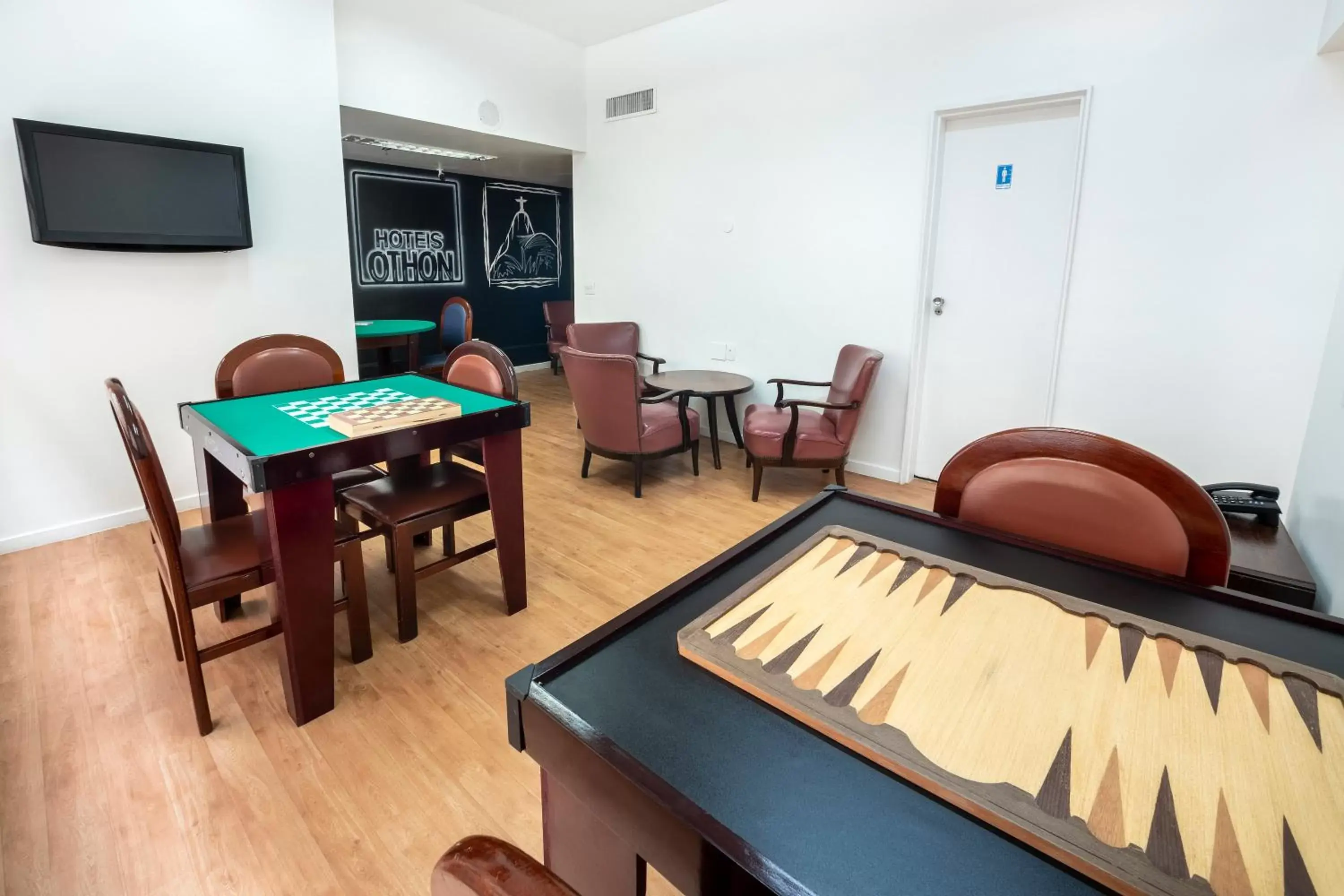 Game Room, Seating Area in Savoy Othon