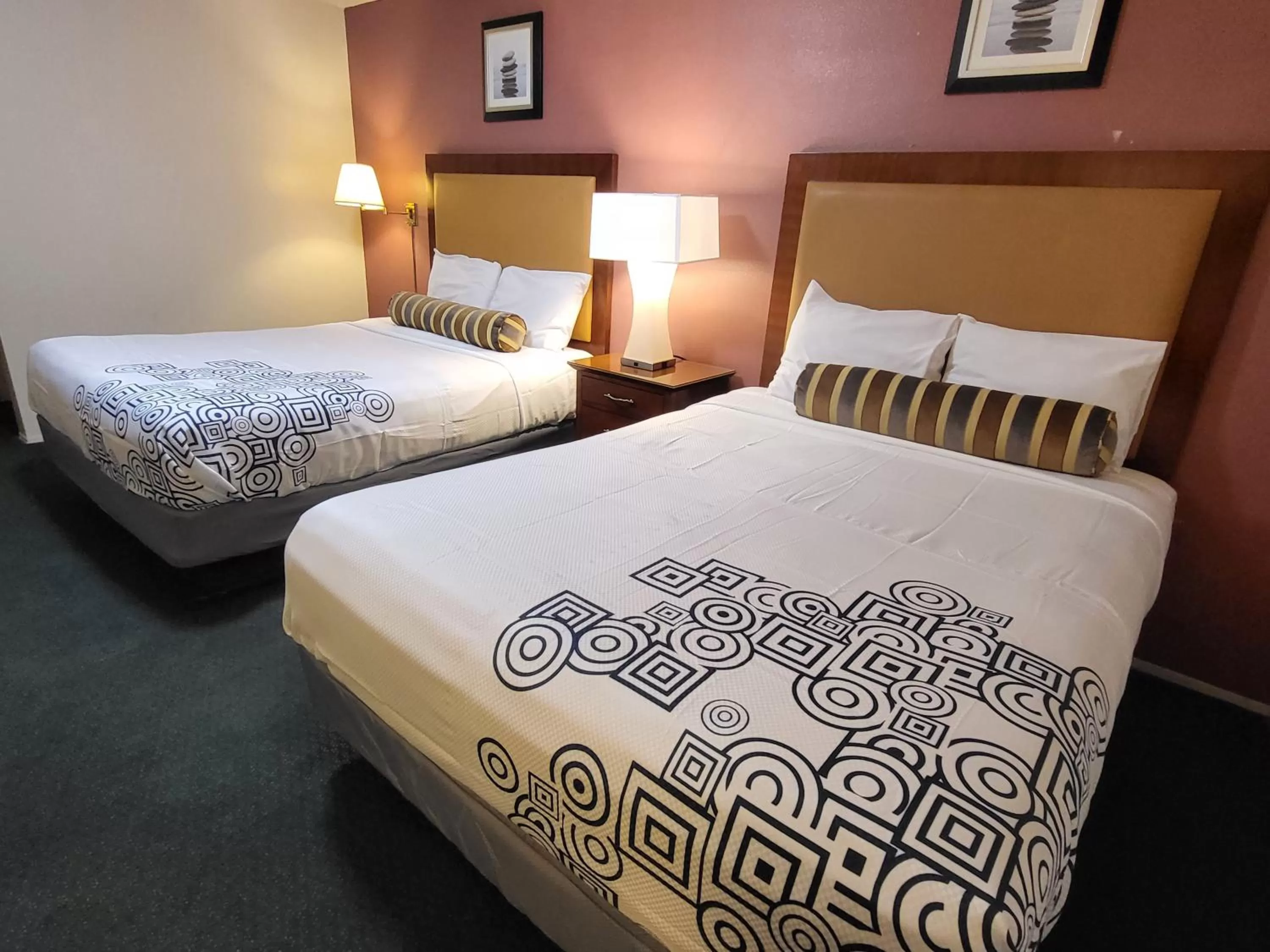 Bed in Star Inn On Route 66, Barstow