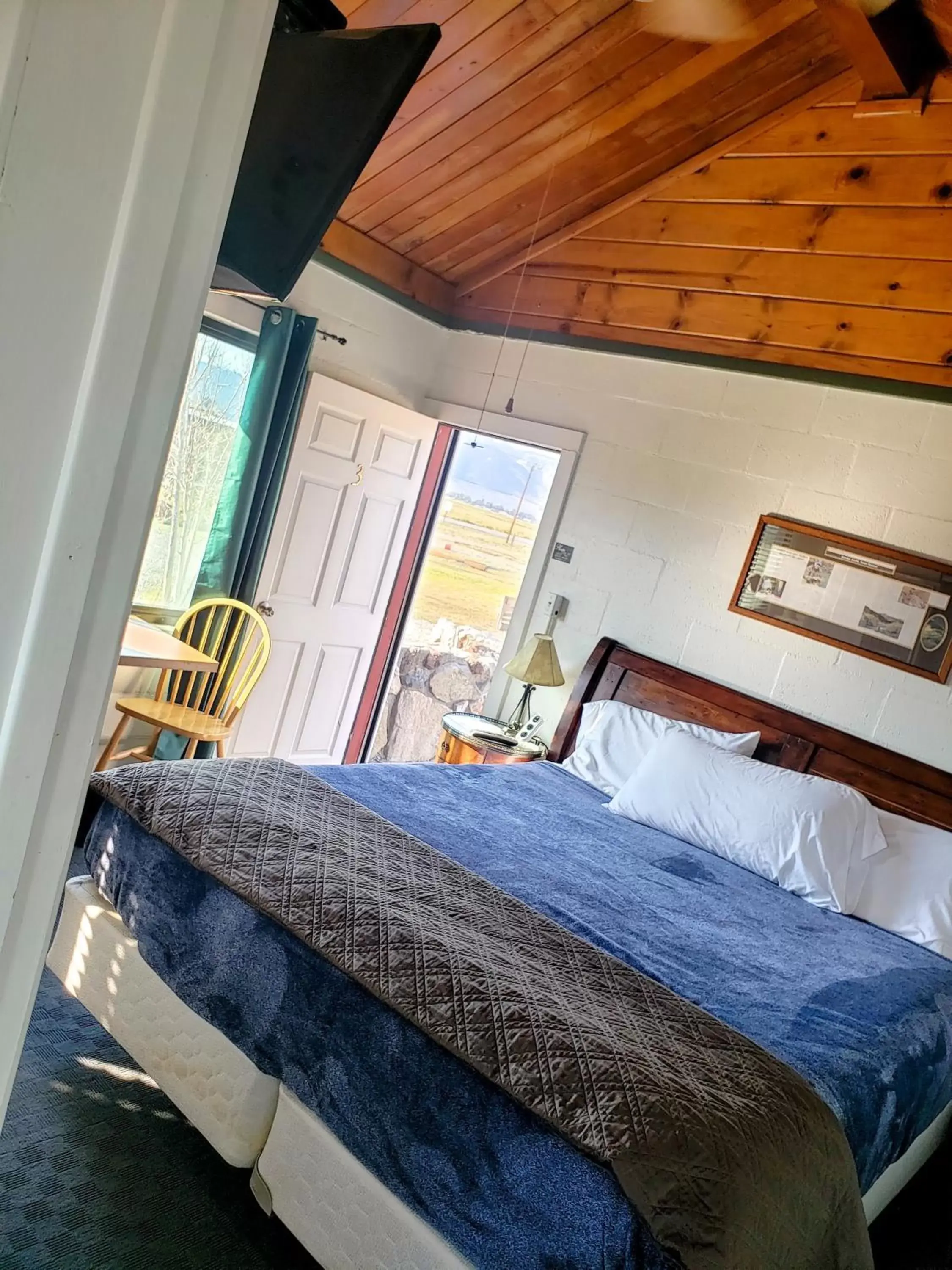 Bed in Big Meadow Lodge