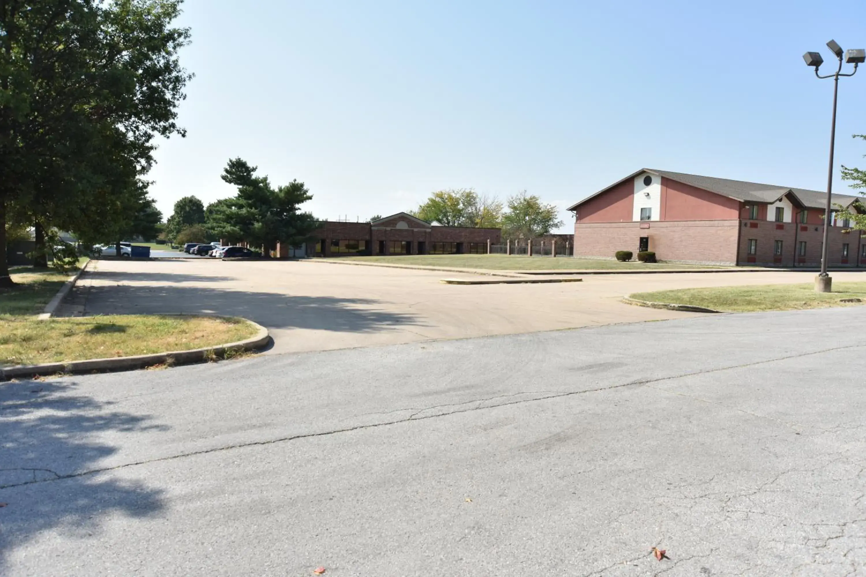 Property building in Super 8 by Wyndham Springfield-Battlefield Property building in Super 8 by Wyndham Springfield-Battlefield