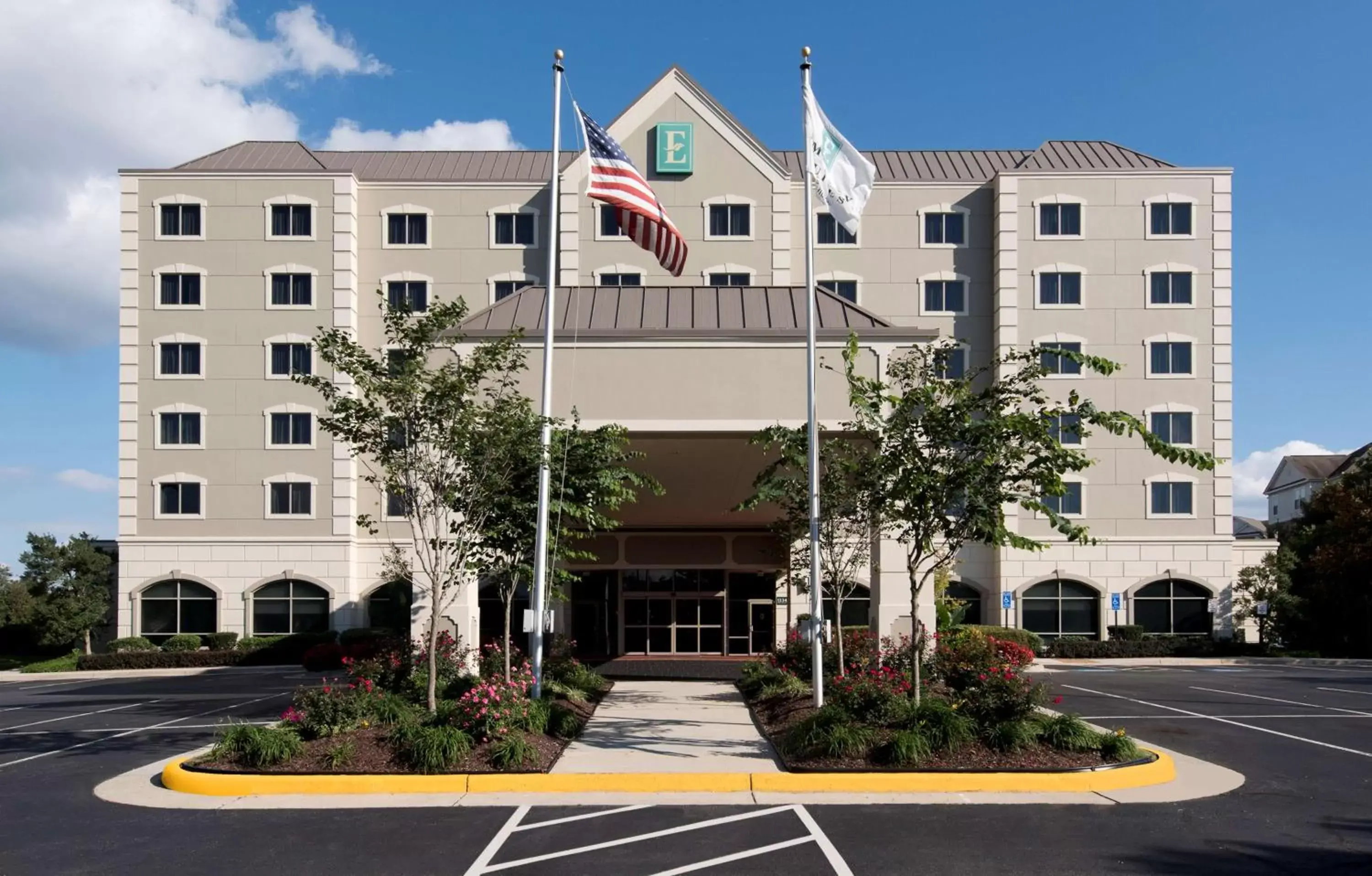 Property Building in Embassy Suites by Hilton Dulles Airport