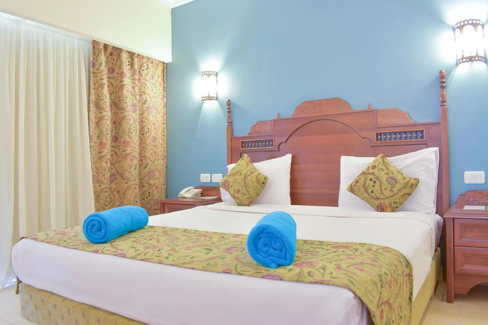 Bedroom, Bed in Jasmine Palace Resort