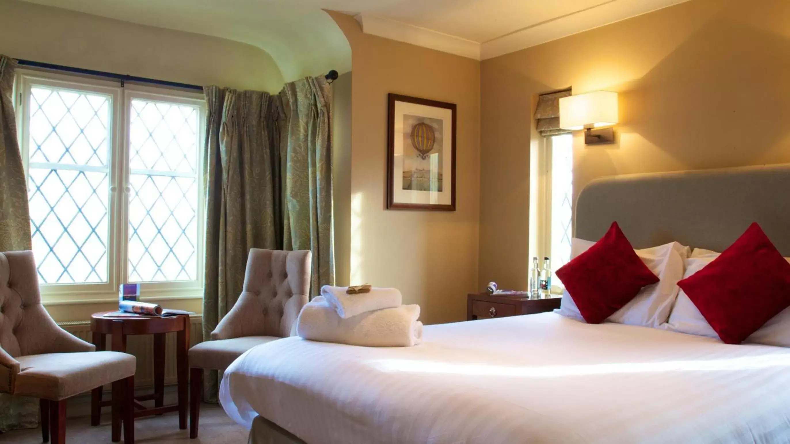 Bedroom, Bed in Mercure Thame Lambert Hotel