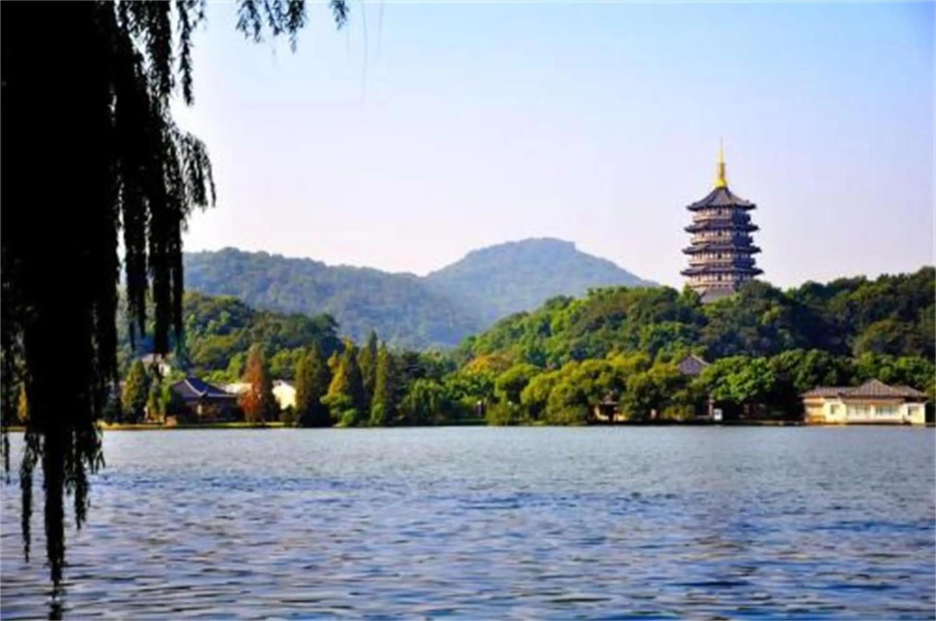 Natural landscape in Yurong West-Lake-Cottage Holiday Hotel Hangzhou