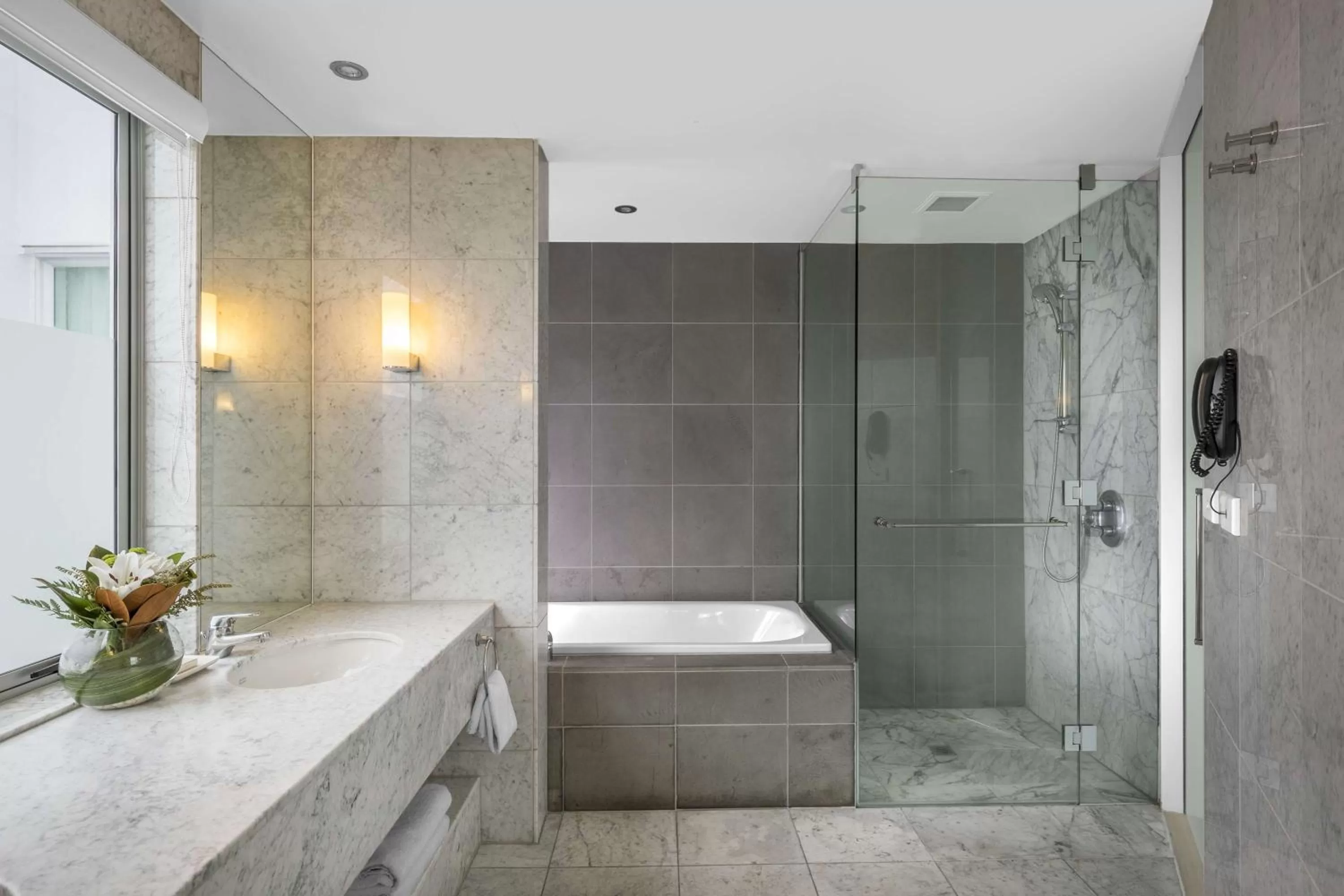 Bathroom in Hilton Auckland