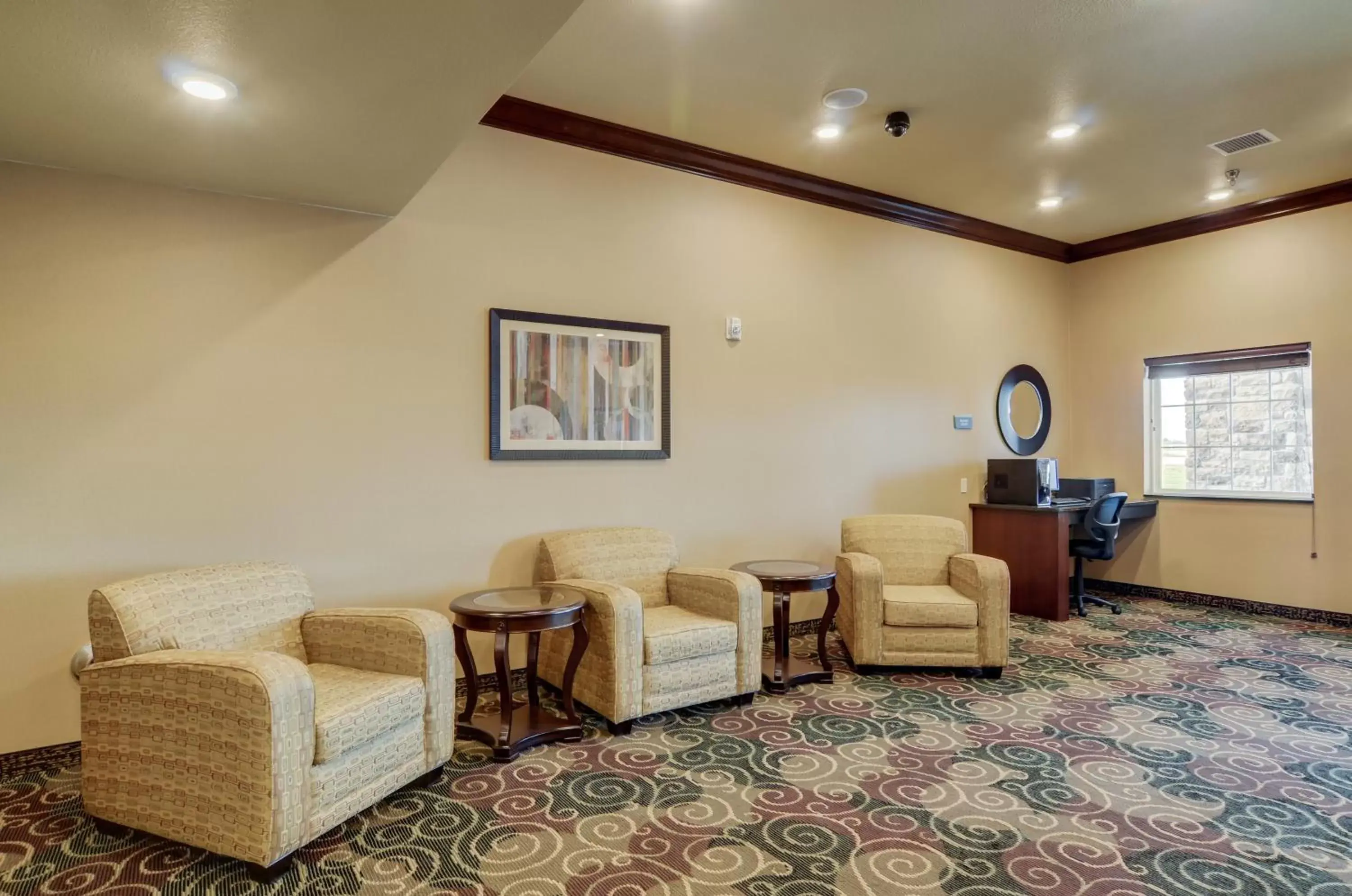 Lobby or reception, Lounge/Bar in Cobblestone Inn & Suites - Ord