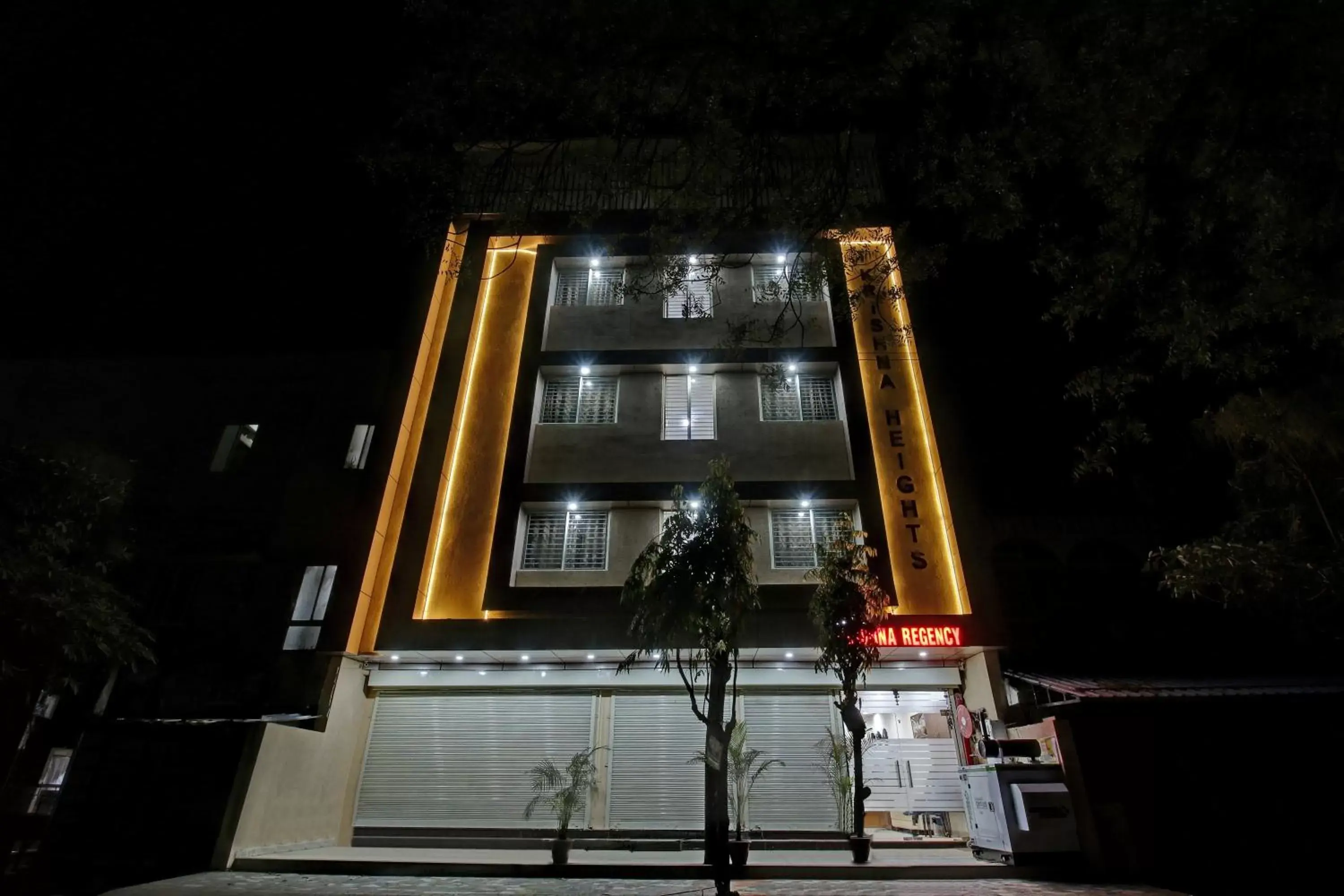Facade/entrance in Treebo Krishna Regency ISBT Bus Stop Facade/entrance in Treebo Krishna Regency ISBT Bus Stop