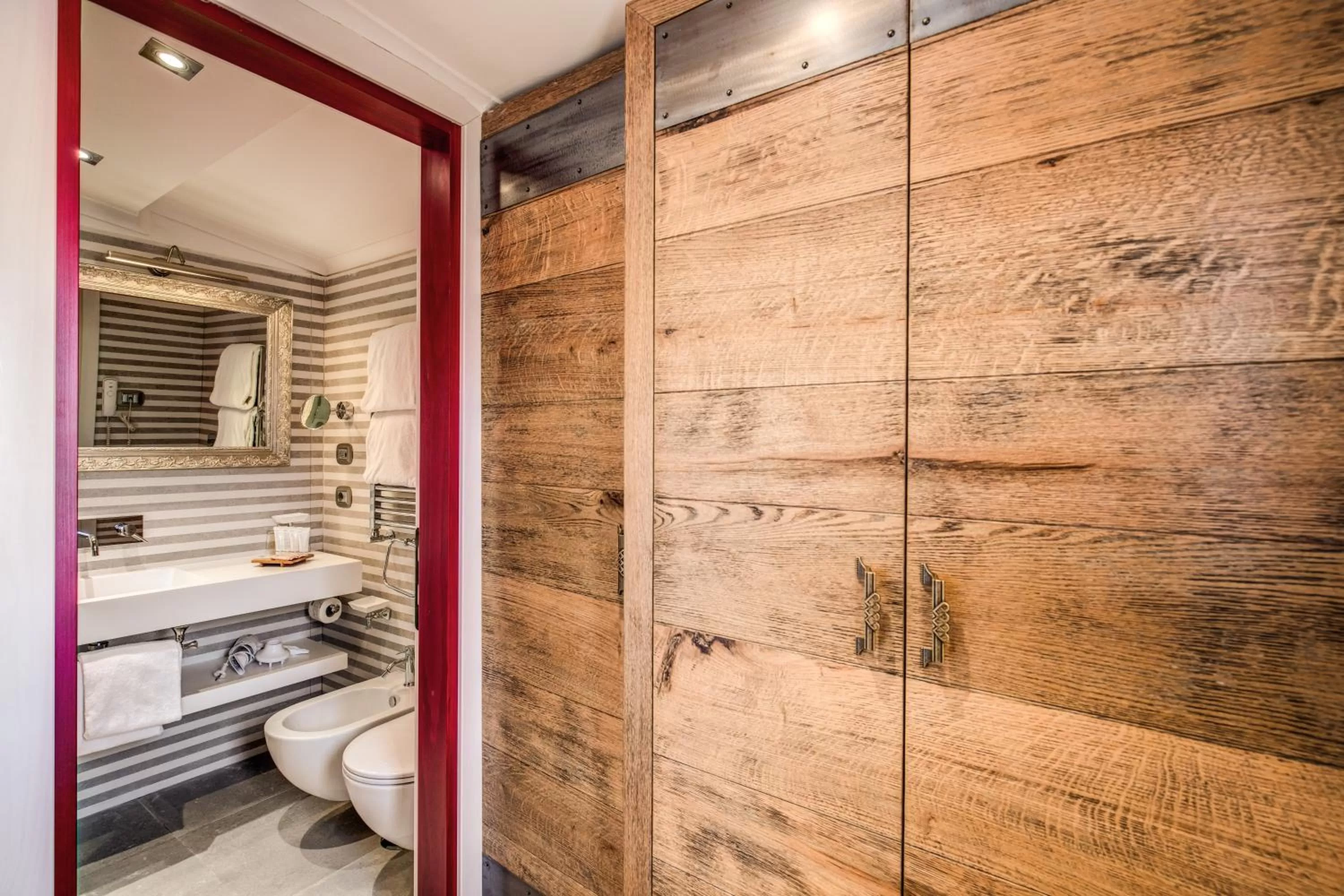 Photo of the whole room in Parlamento Boutique Hotel