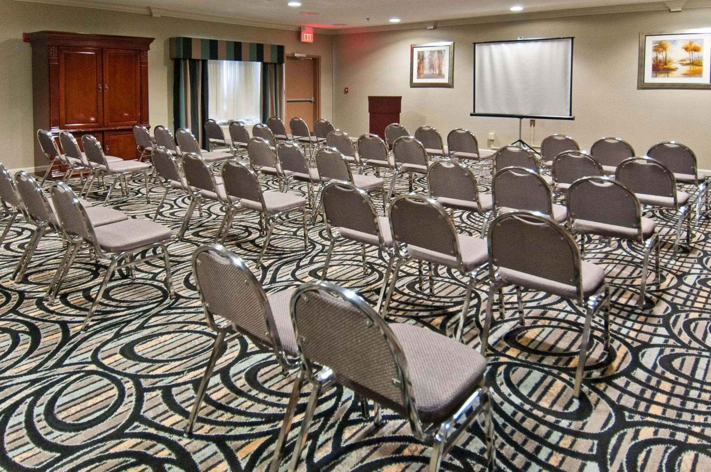 Meeting/conference room in Holiday Inn Express Hotel and Suites Lake Charles, an IHG Hotel