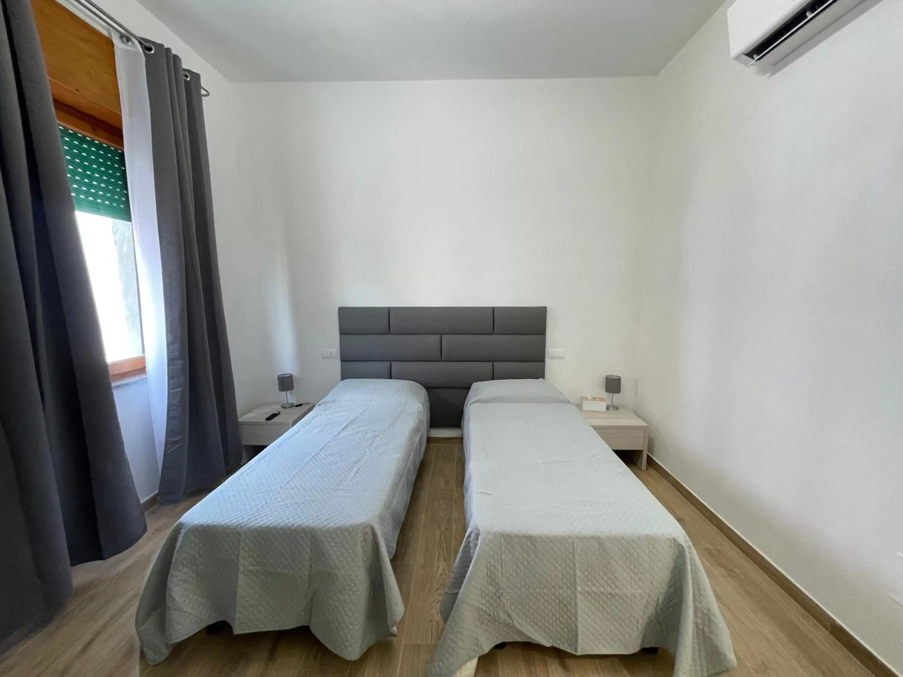 Bedroom, Bed in Montecristo B&B