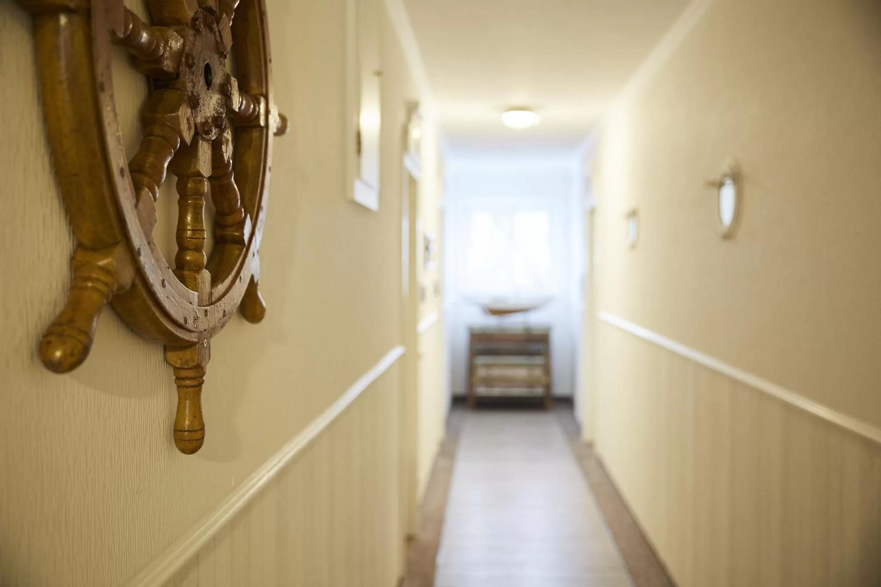 Decorative detail in Bernstein-Hotel Bootshaus