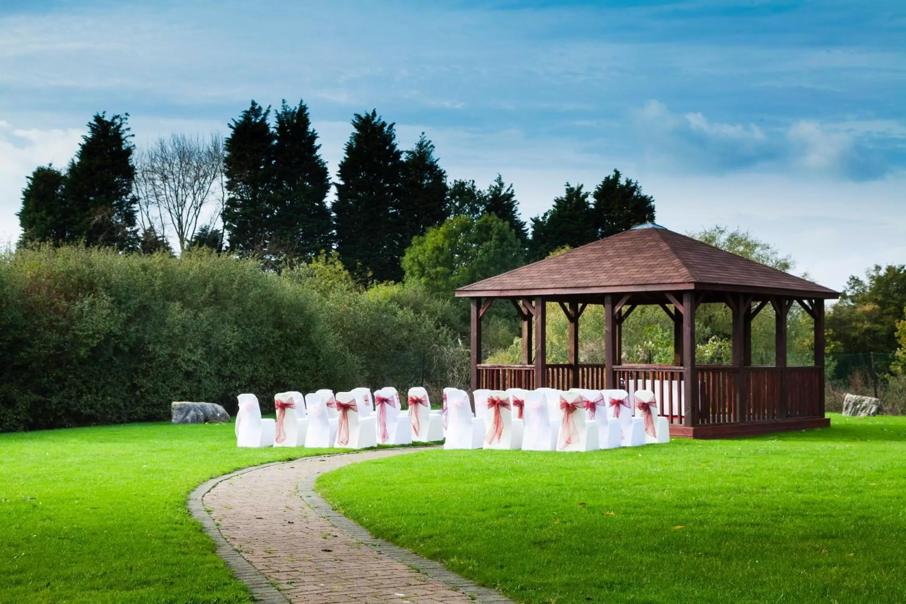 Lobby or reception in Holiday Inn Basildon by IHG Lobby or reception in Holiday Inn Basildon by IHG