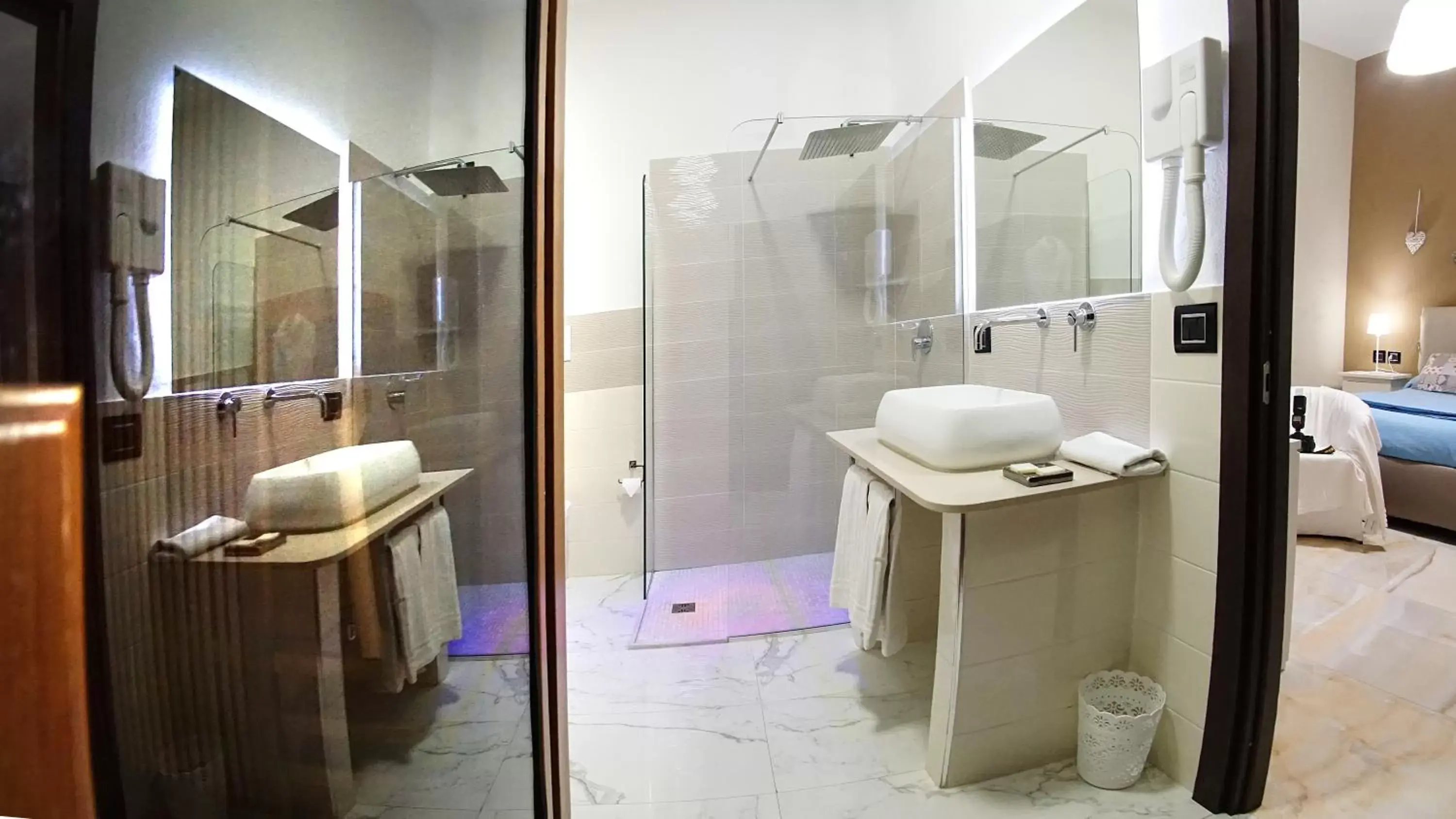 Shower, Bathroom in Beverello Suite
