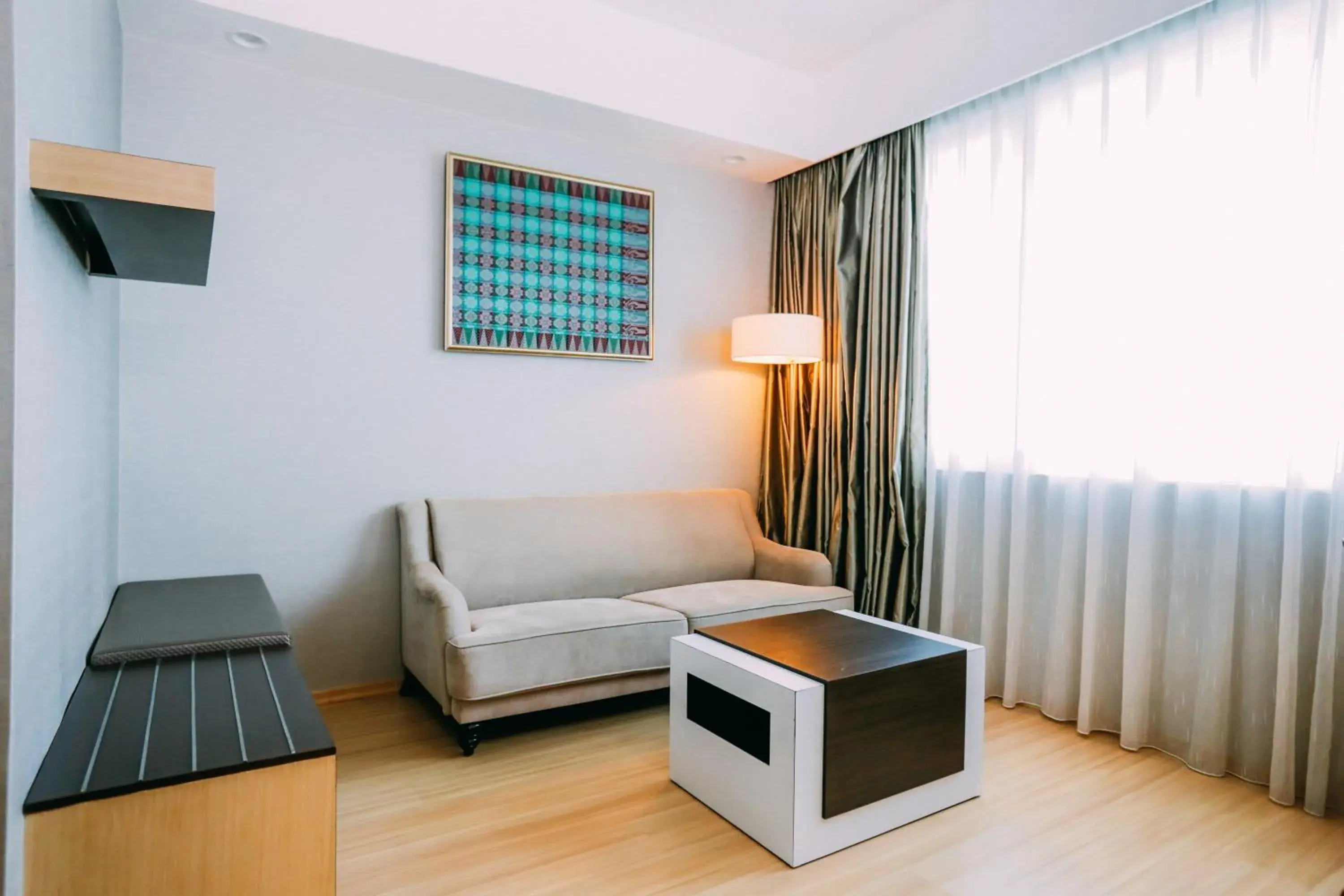 Bedroom, Seating Area in Hotel Granada Johor Bahru