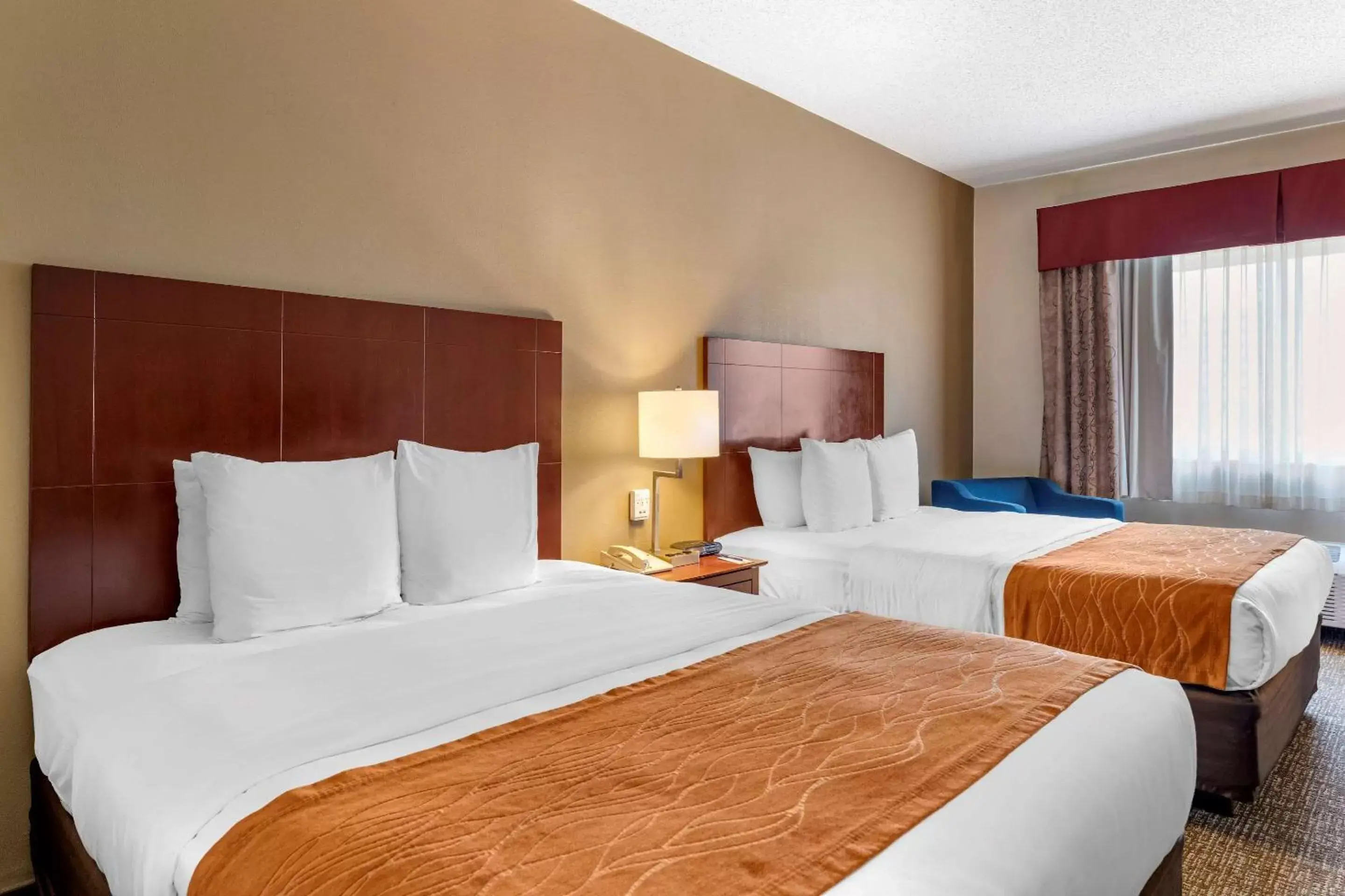 Photo of the whole room, Bed in Comfort Inn & Suites Kelso - Longview