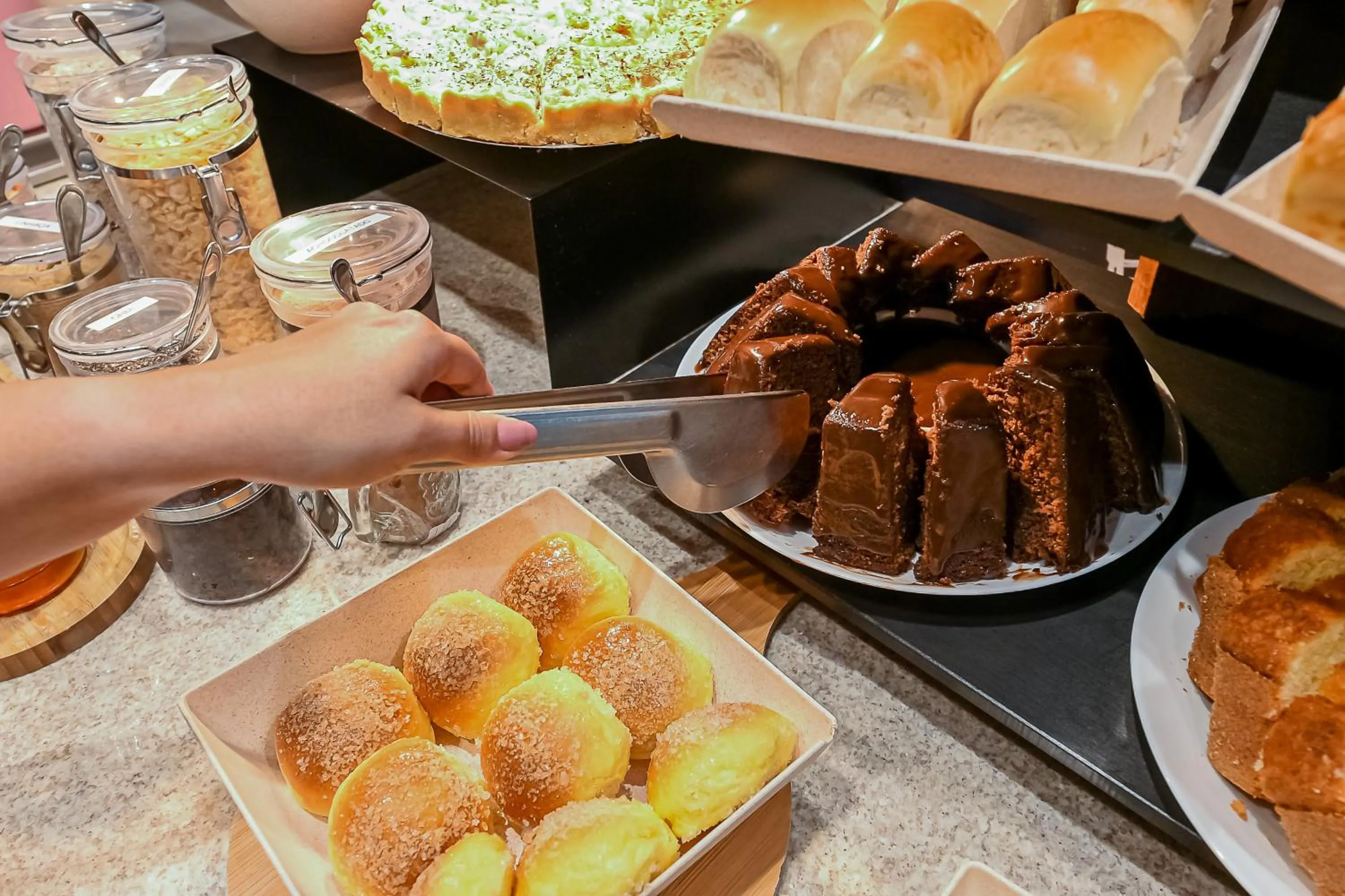 Restaurant/places to eat in ibis budget Santos Gonzaga