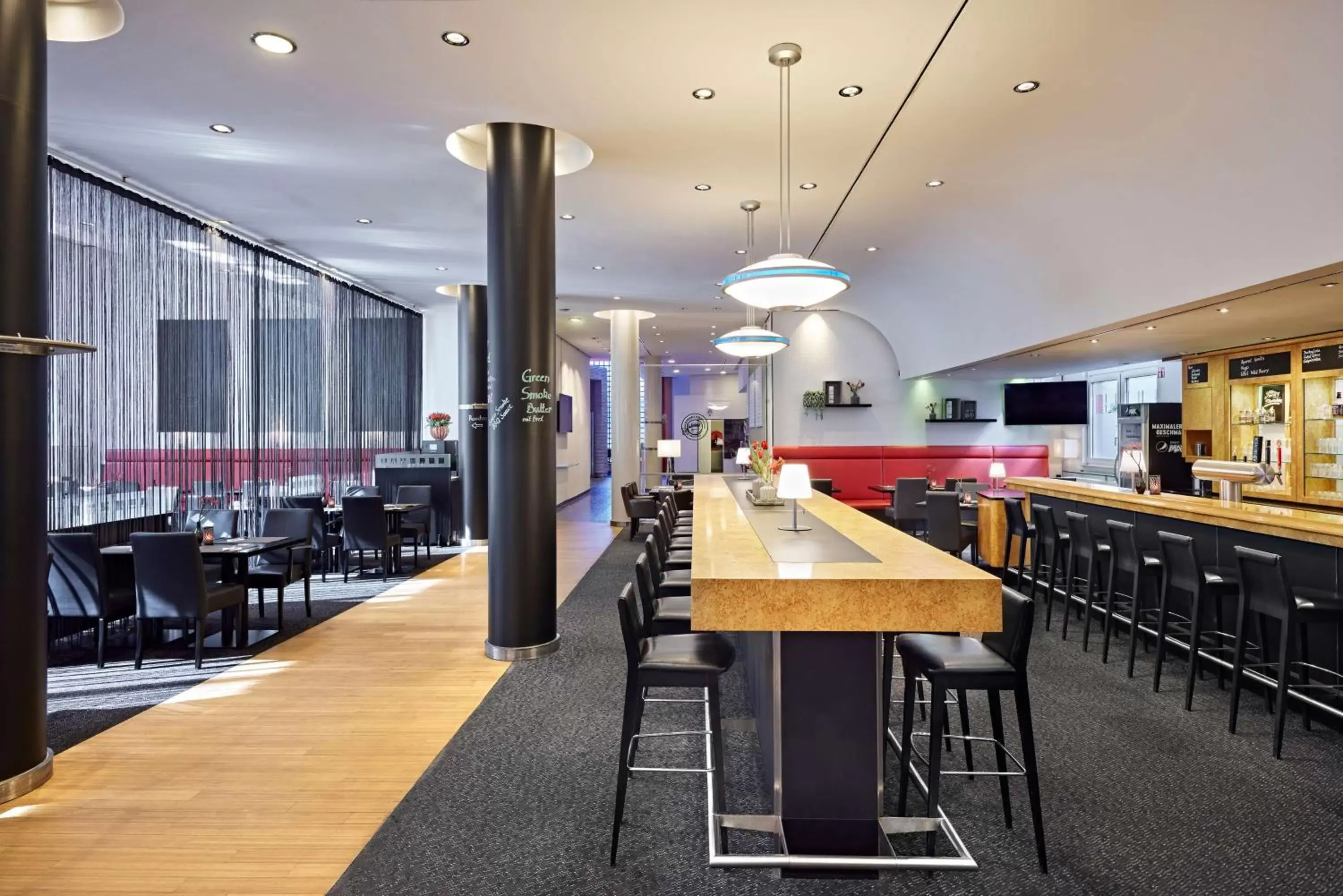 Pool view in Lindner Hotel Cologne Am Dom, part of JdV by Hyatt Pool view in Lindner Hotel Cologne Am Dom, part of JdV by Hyatt