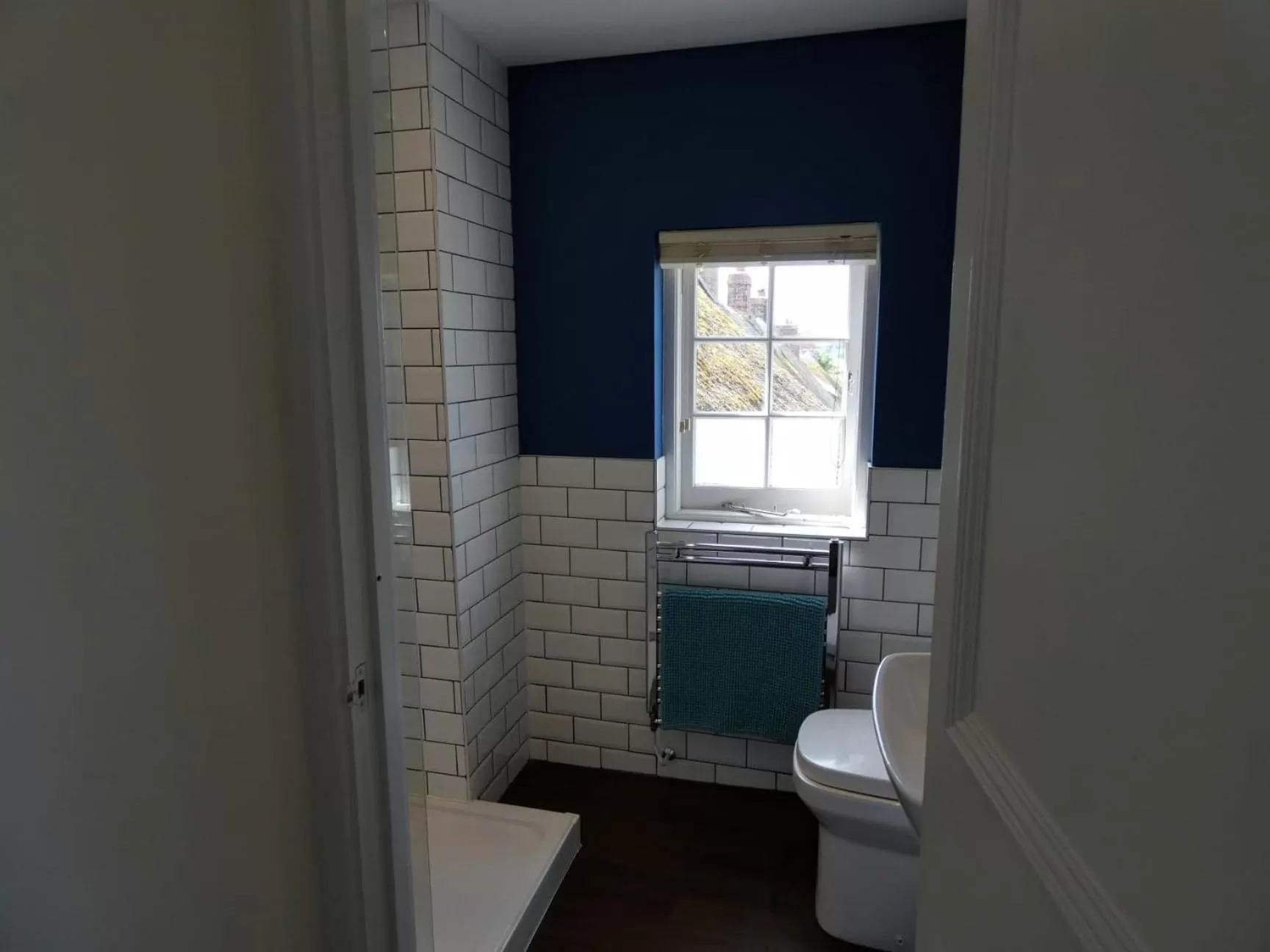 Bathroom in The Sloop Inn