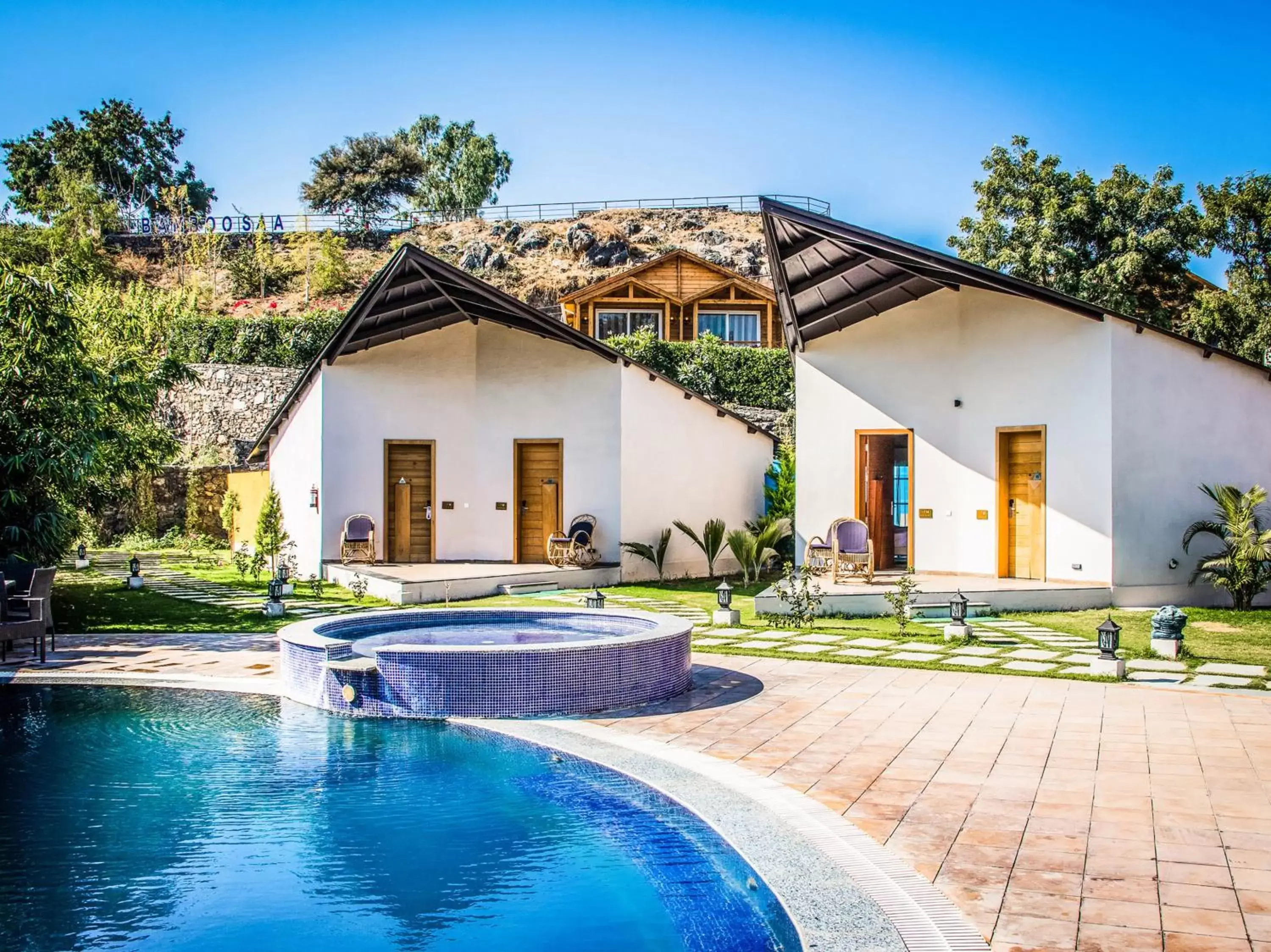 Swimming pool, Property Building in Bamboo Saa Resort & Spa