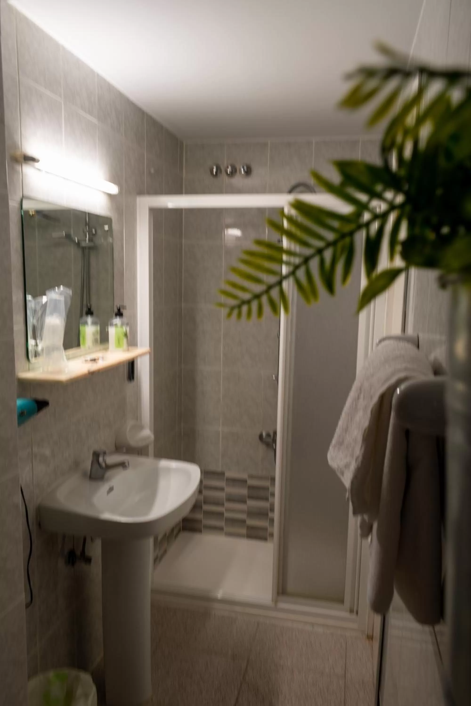 Shower in Rincón Extremeño