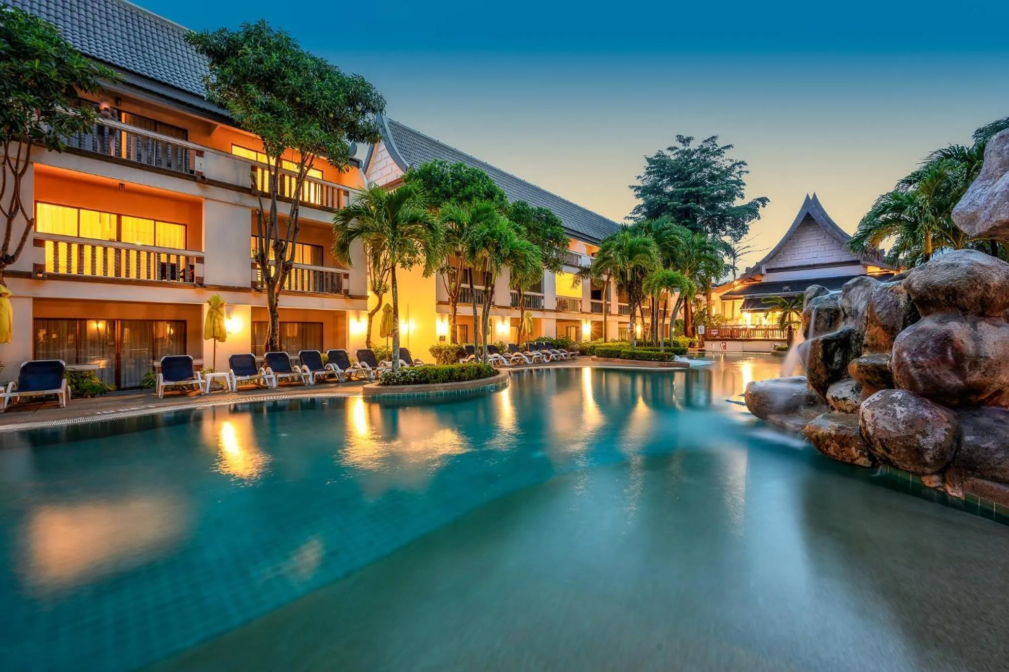 Swimming pool in Centara Kata Resort Phuket