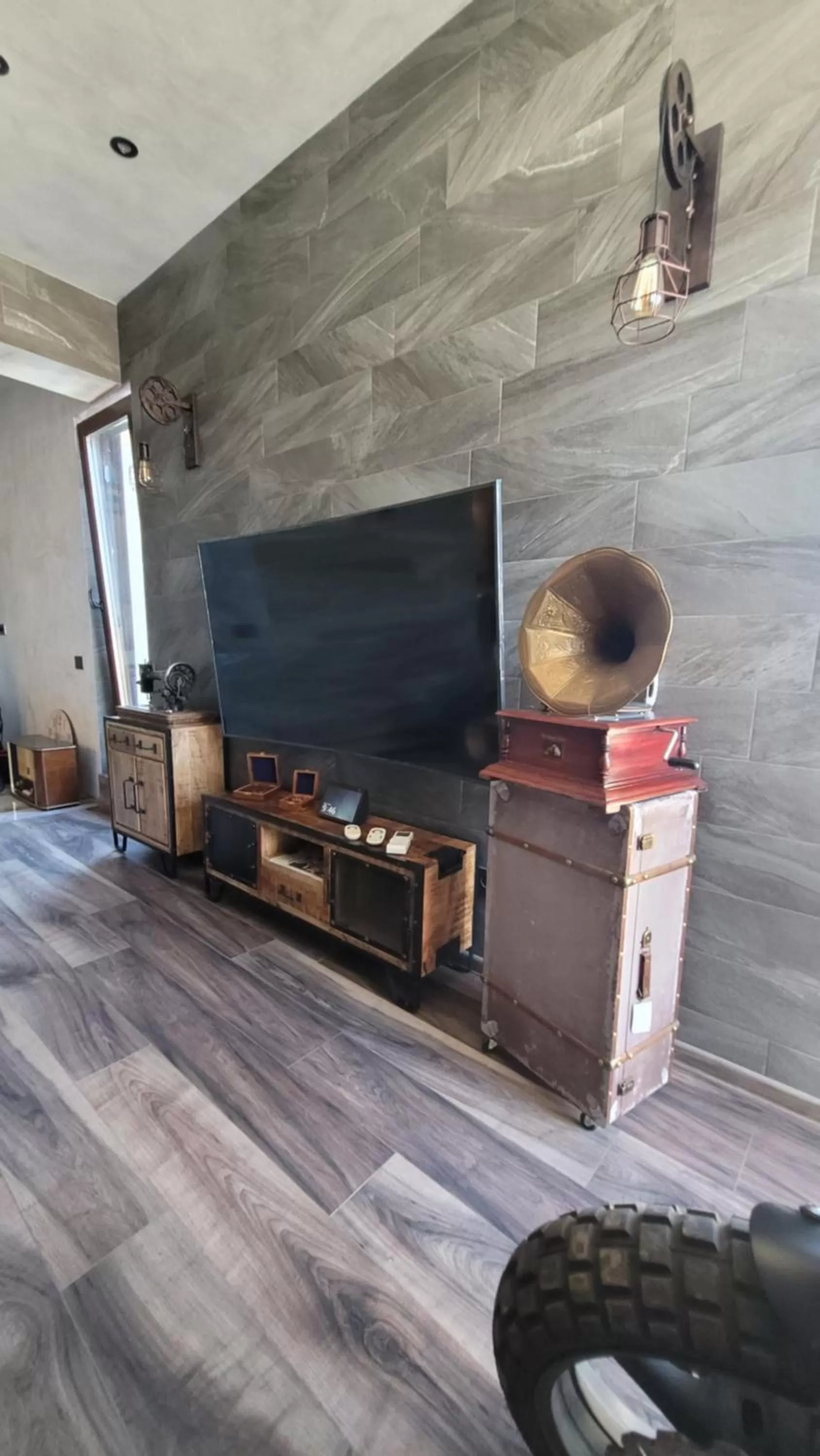 TV and multimedia in Terrace Suites Iasi