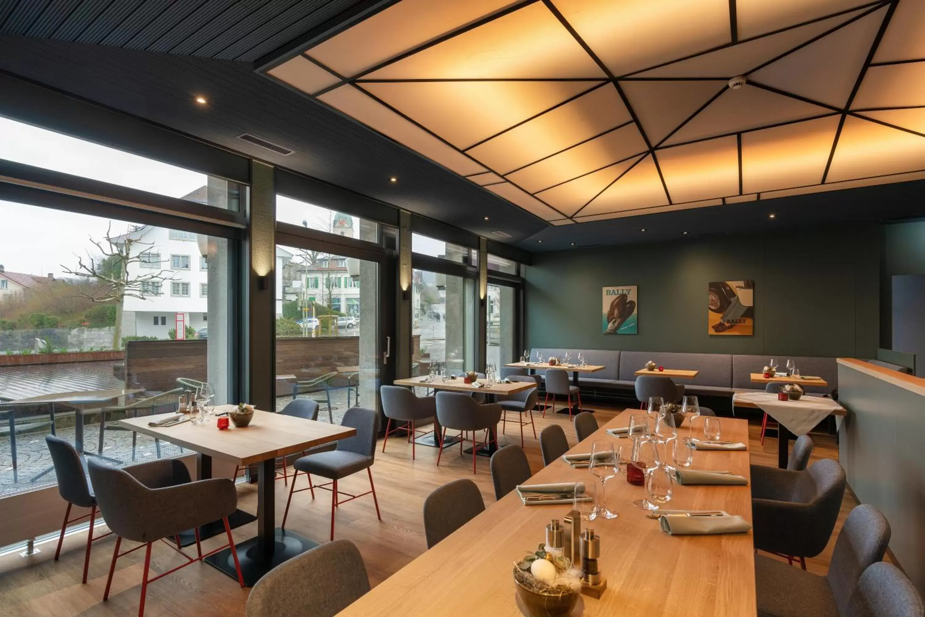 Restaurant/Places to Eat in b-smart hotel Schönenwerd