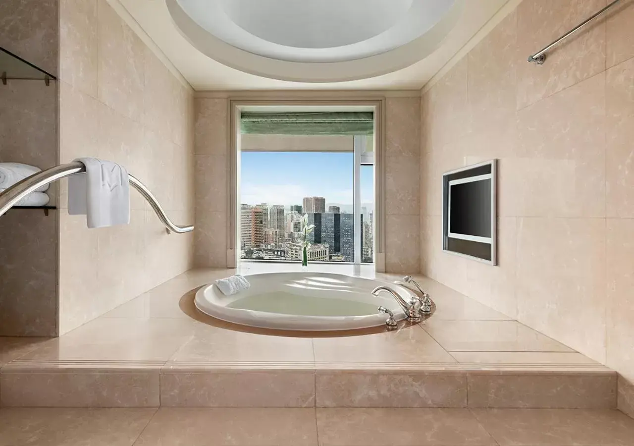 Shower, Bathroom in Shangri-La Fuzhou