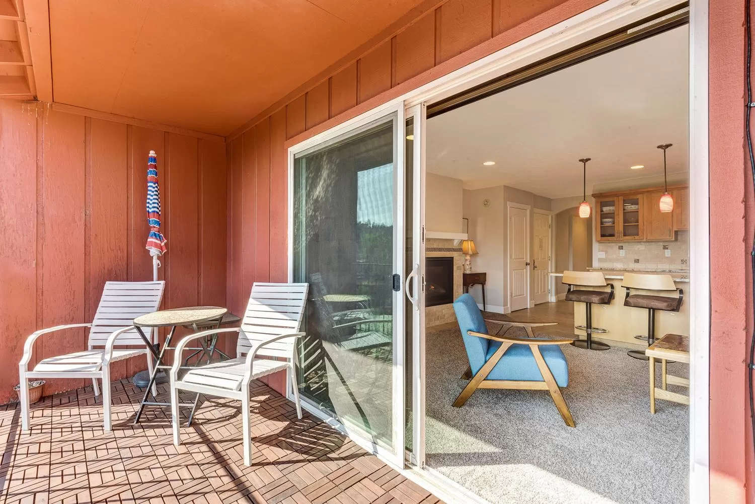 Balcony/Terrace in Bend Riverside Condos