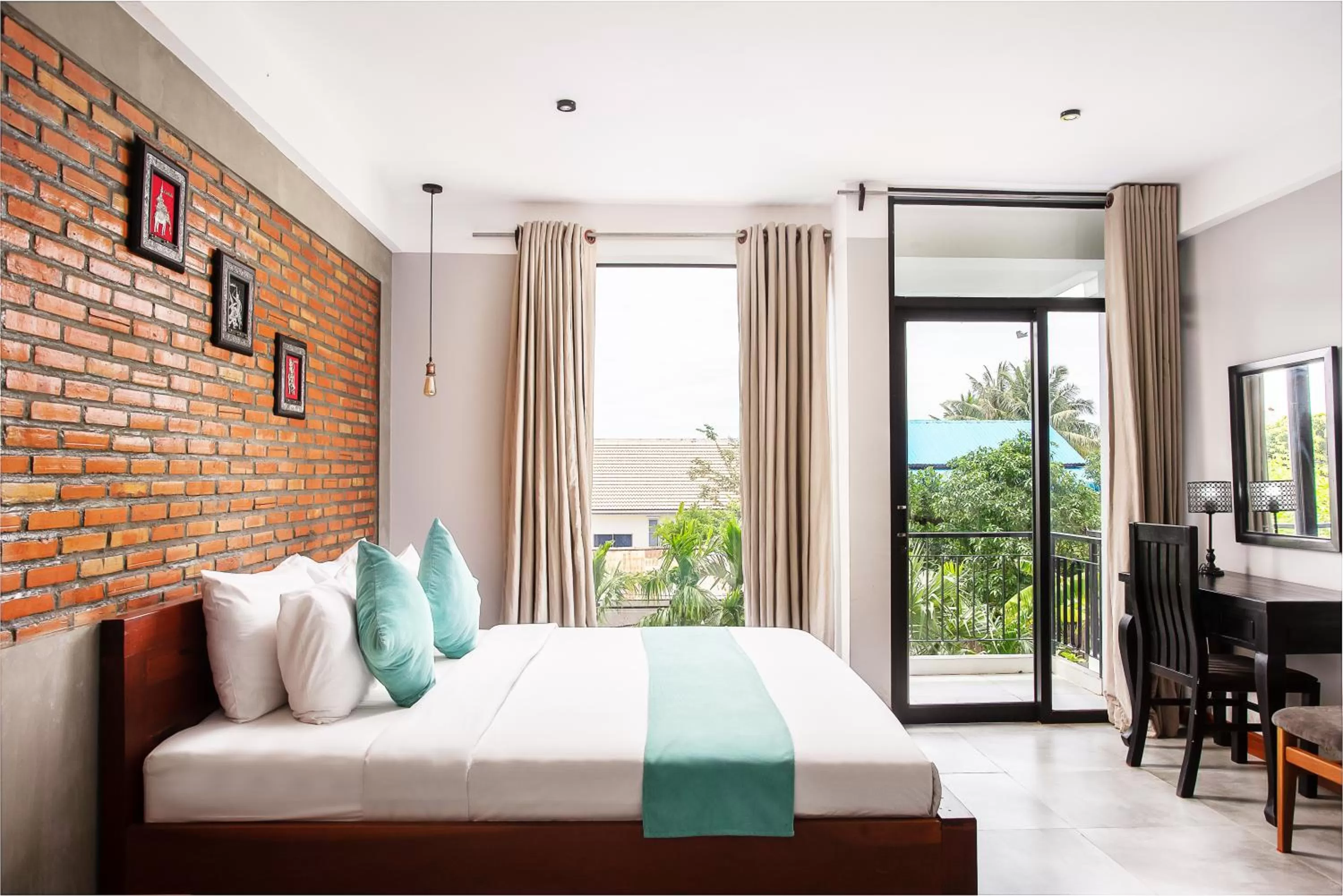 Photo of the whole room, Bed in CENTRAL BLANCHE Residence