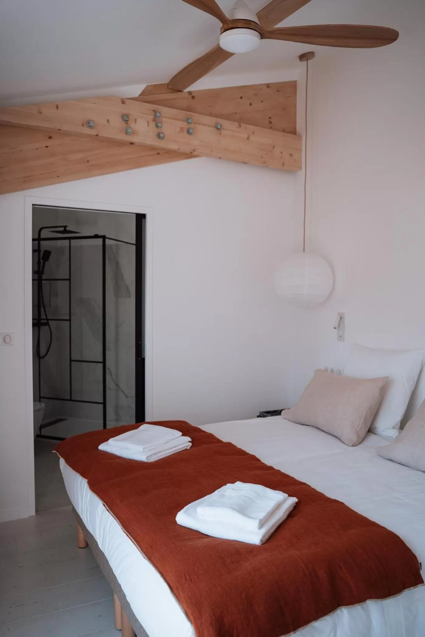 Bedroom, Bed in Biarritz Surf Lodge Chambre d'hôtes