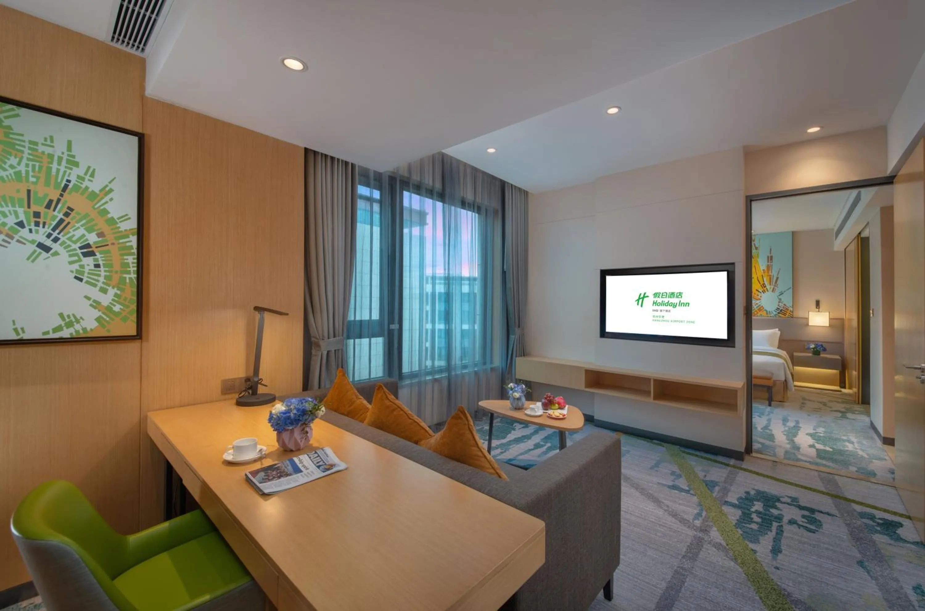 Photo of the whole room in Holiday Inn Hangzhou Airport Zone by IHG