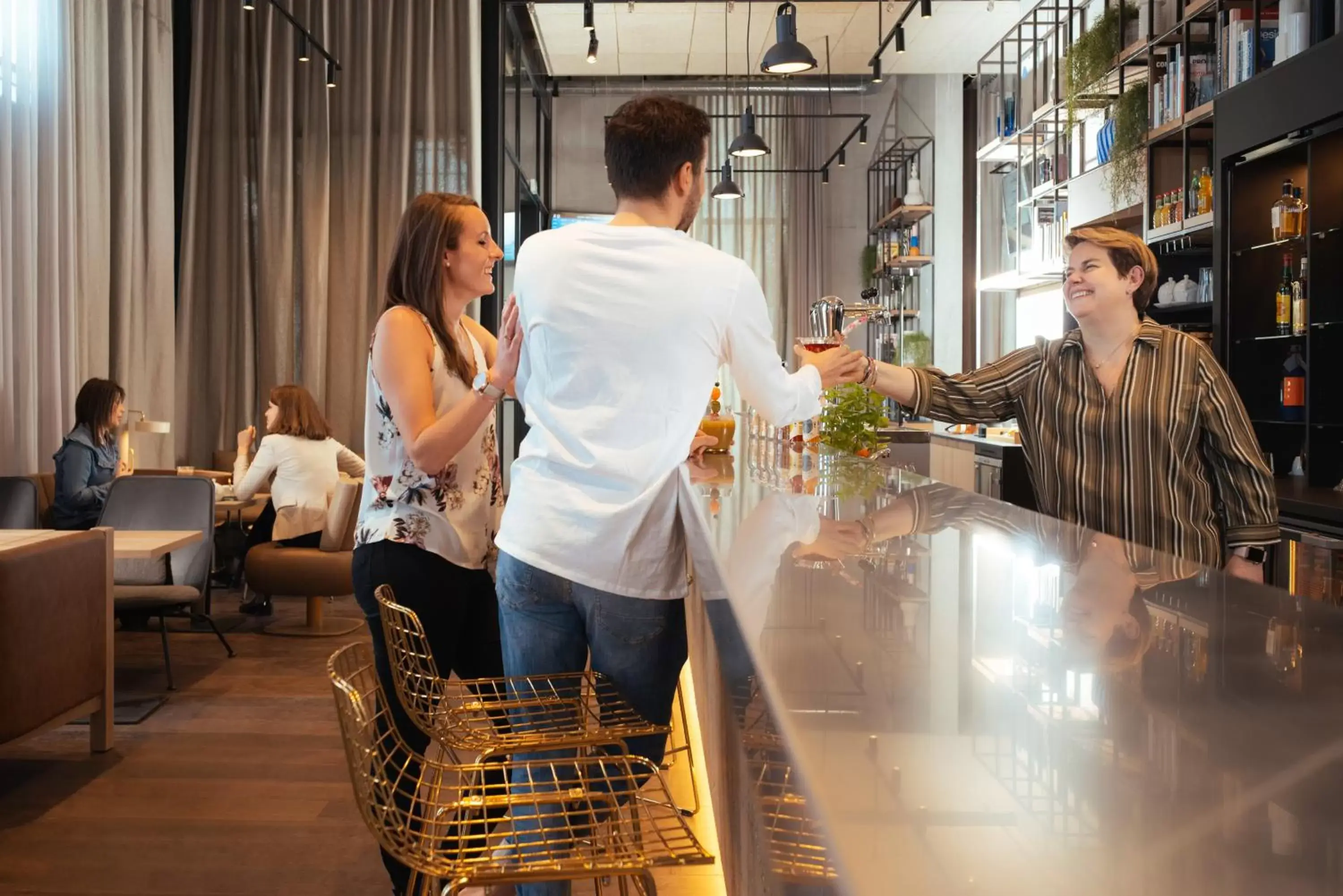 Staff in Novotel Annemasse Centre - Porte de Genève